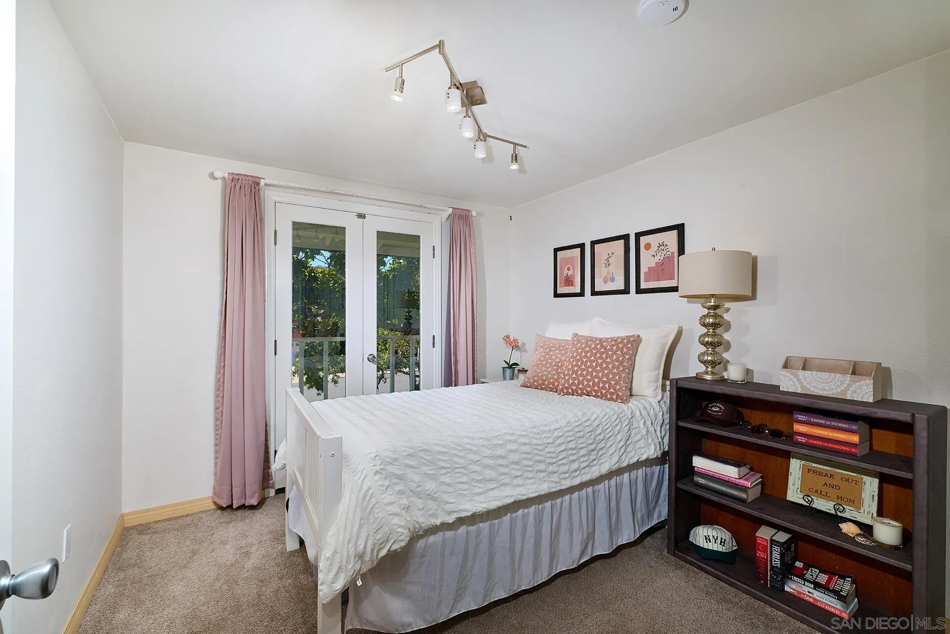 https://cdn.realtyfeed.com/cdn/127/260015721/343ff3e3ae54cb12b2bfd51af5fd2a99.webp