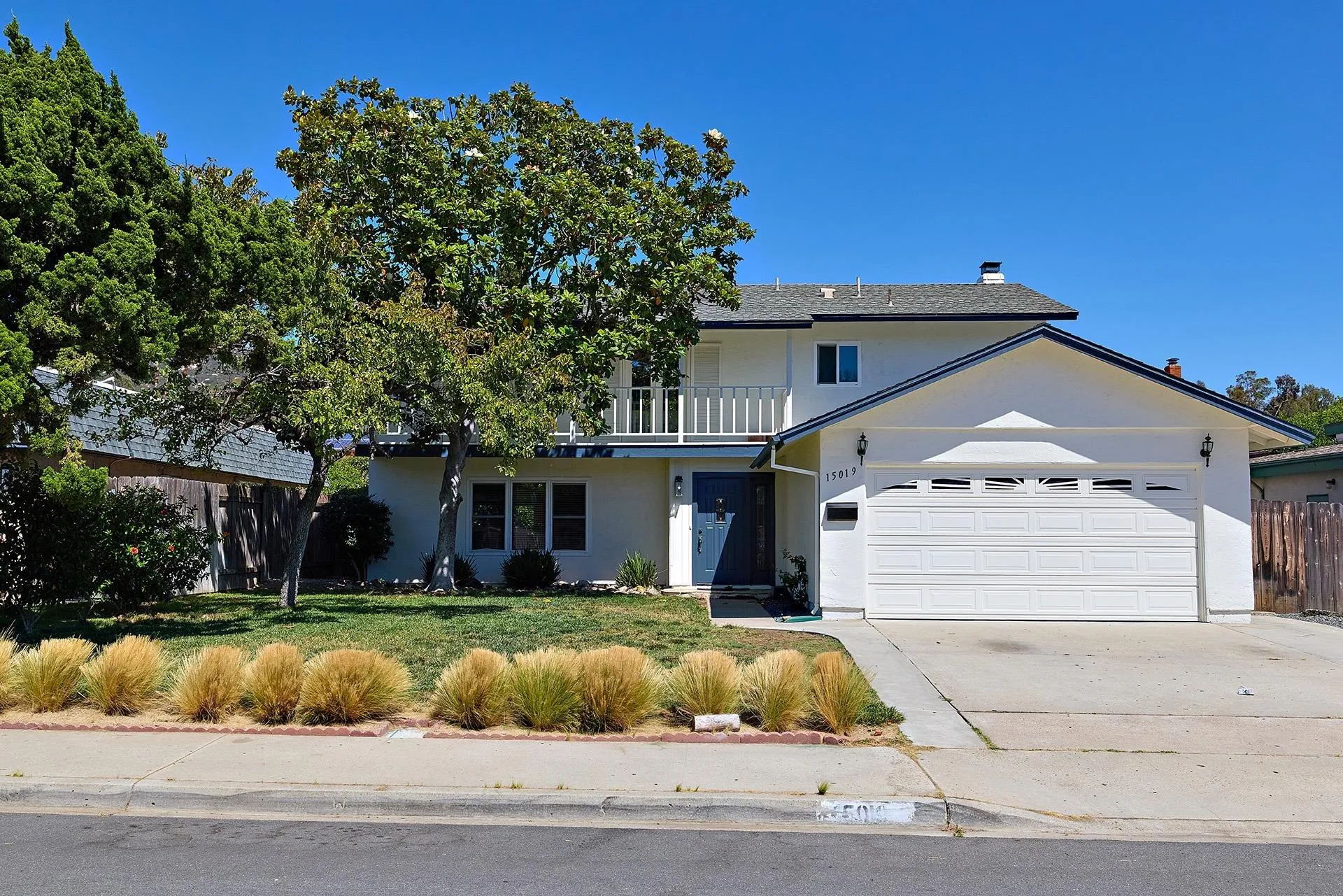 https://cdn.realtyfeed.com/cdn/127/260015721/f7dbafa682fd8bb3f7517a72c70bbc24.webp