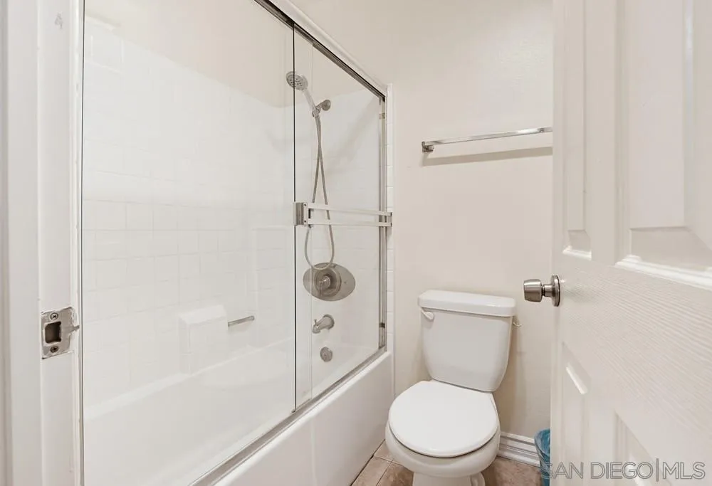 Photo #27: 260015724 Listing: Photo #27