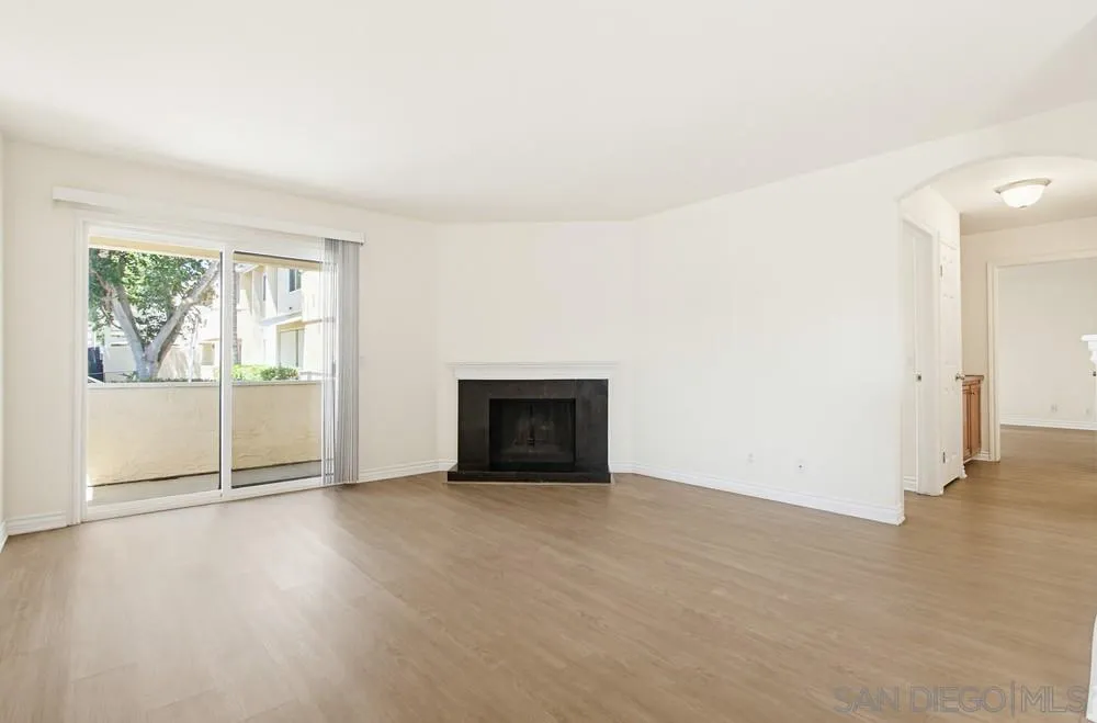 Photo #7: 260015724 Listing: Photo #7