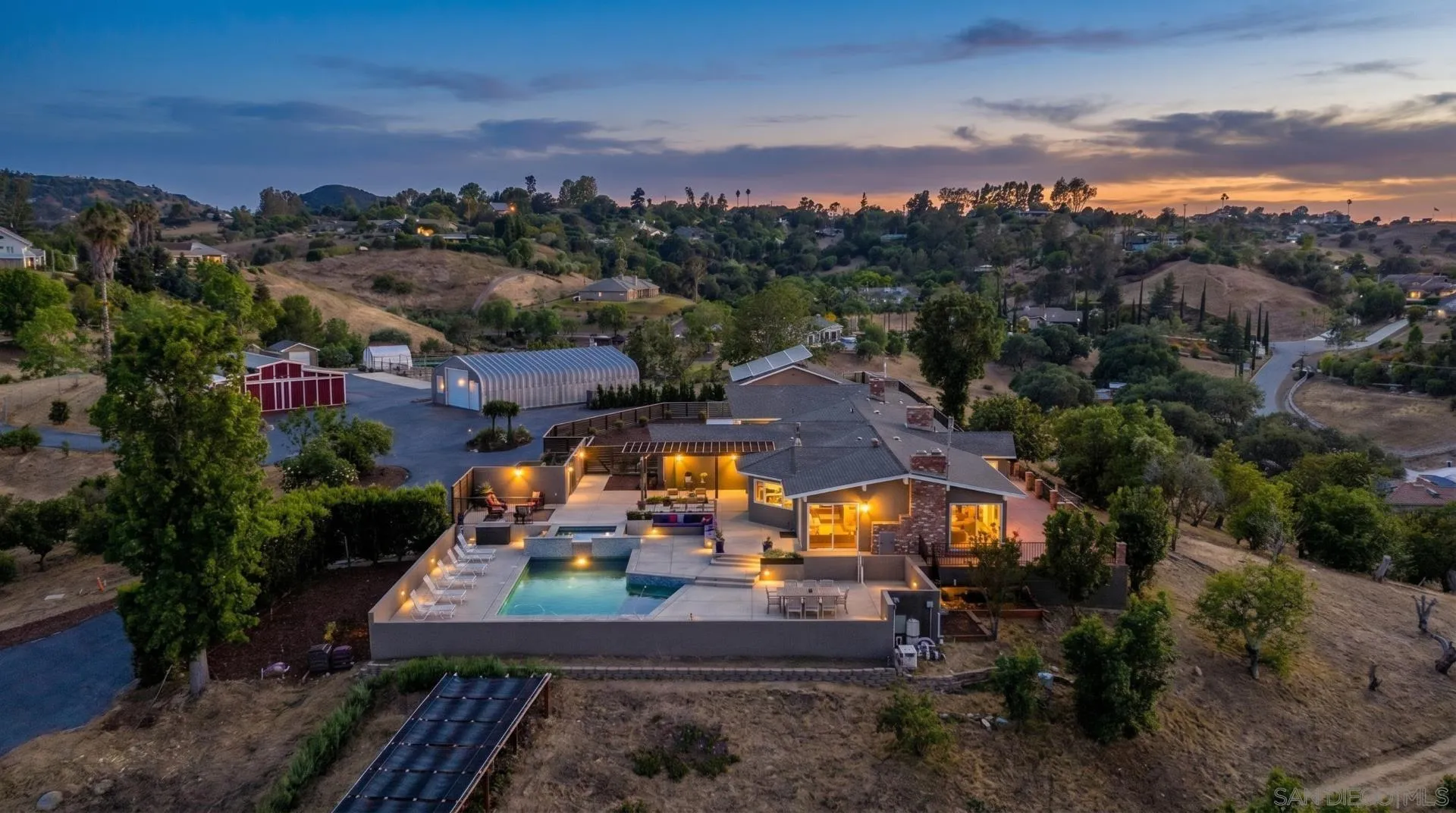 Fallbrook, CA 92028