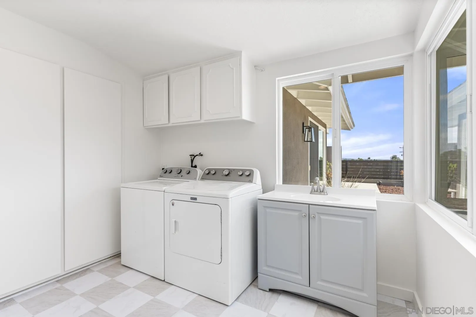 https://cdn.realtyfeed.com/cdn/127/260015726/7801913538f2ae803a52a8cc91f3a843.webp