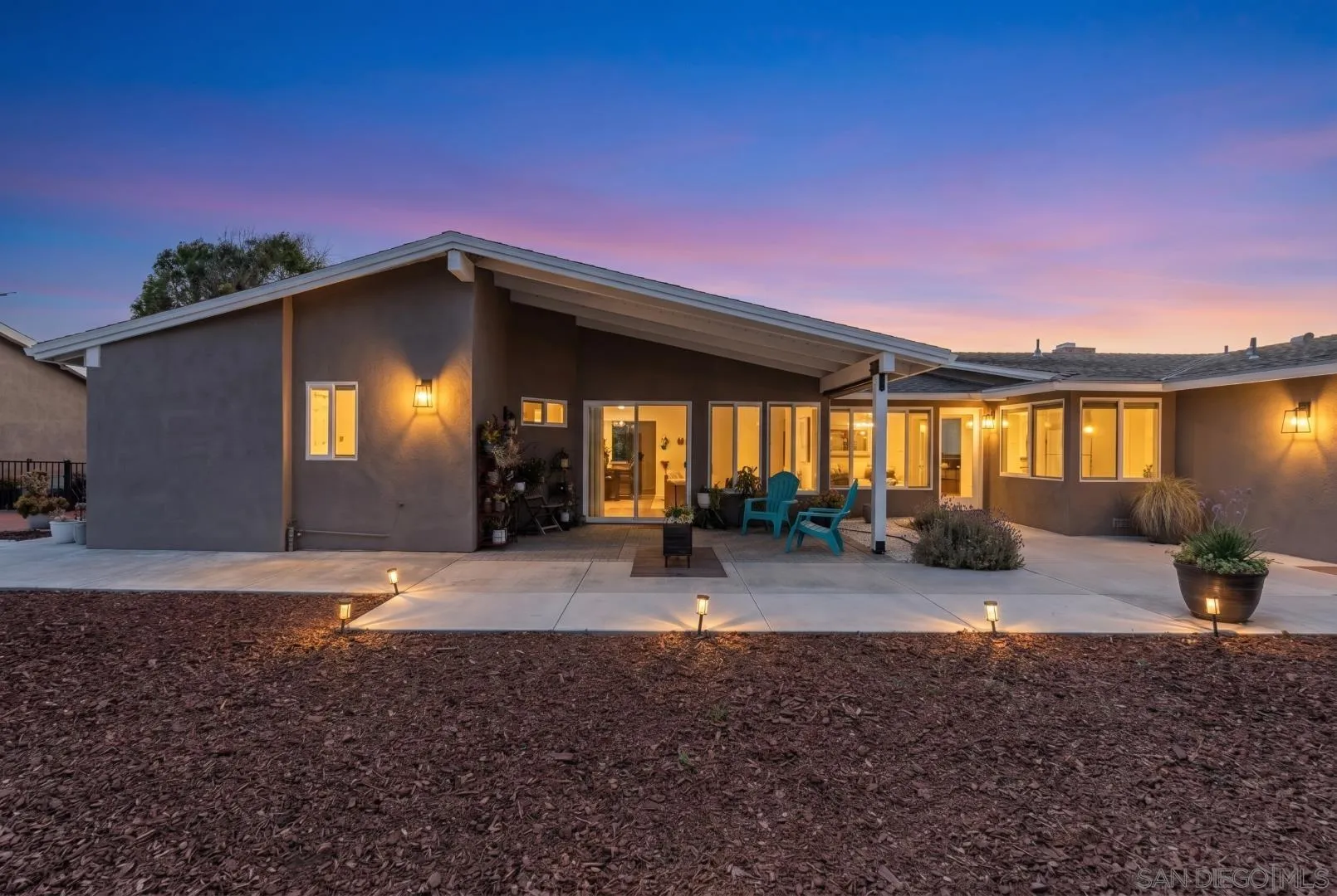 https://cdn.realtyfeed.com/cdn/127/260015726/84150ebee568fc19c50d5af4feffa33d.webp