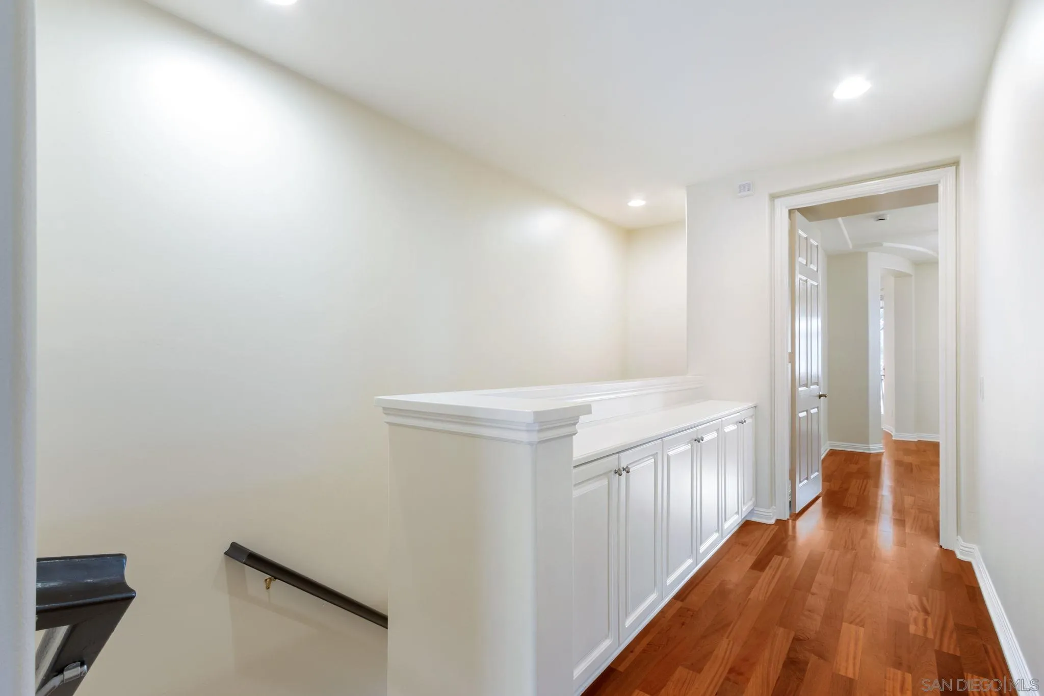 https://cdn.realtyfeed.com/cdn/127/260015733/415b492ca2f6e3f0d774a163f4107260.webp