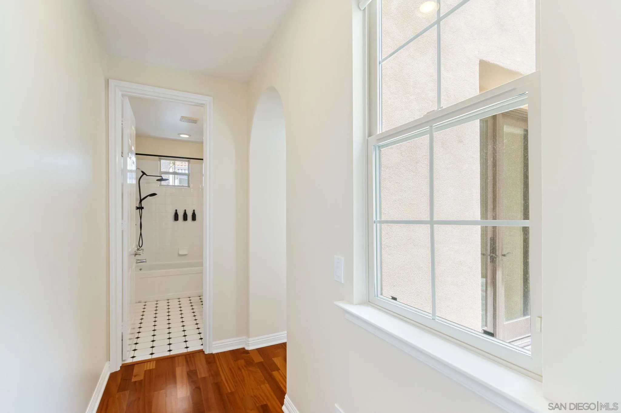 https://cdn.realtyfeed.com/cdn/127/260015733/60383da3d9d0878544439a2ae52ee141.webp