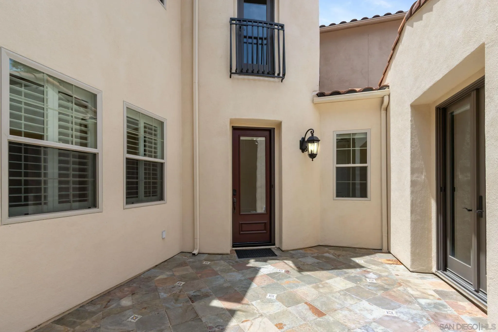 https://cdn.realtyfeed.com/cdn/127/260015733/a8edd072bcf479150ada5171866bd872.webp