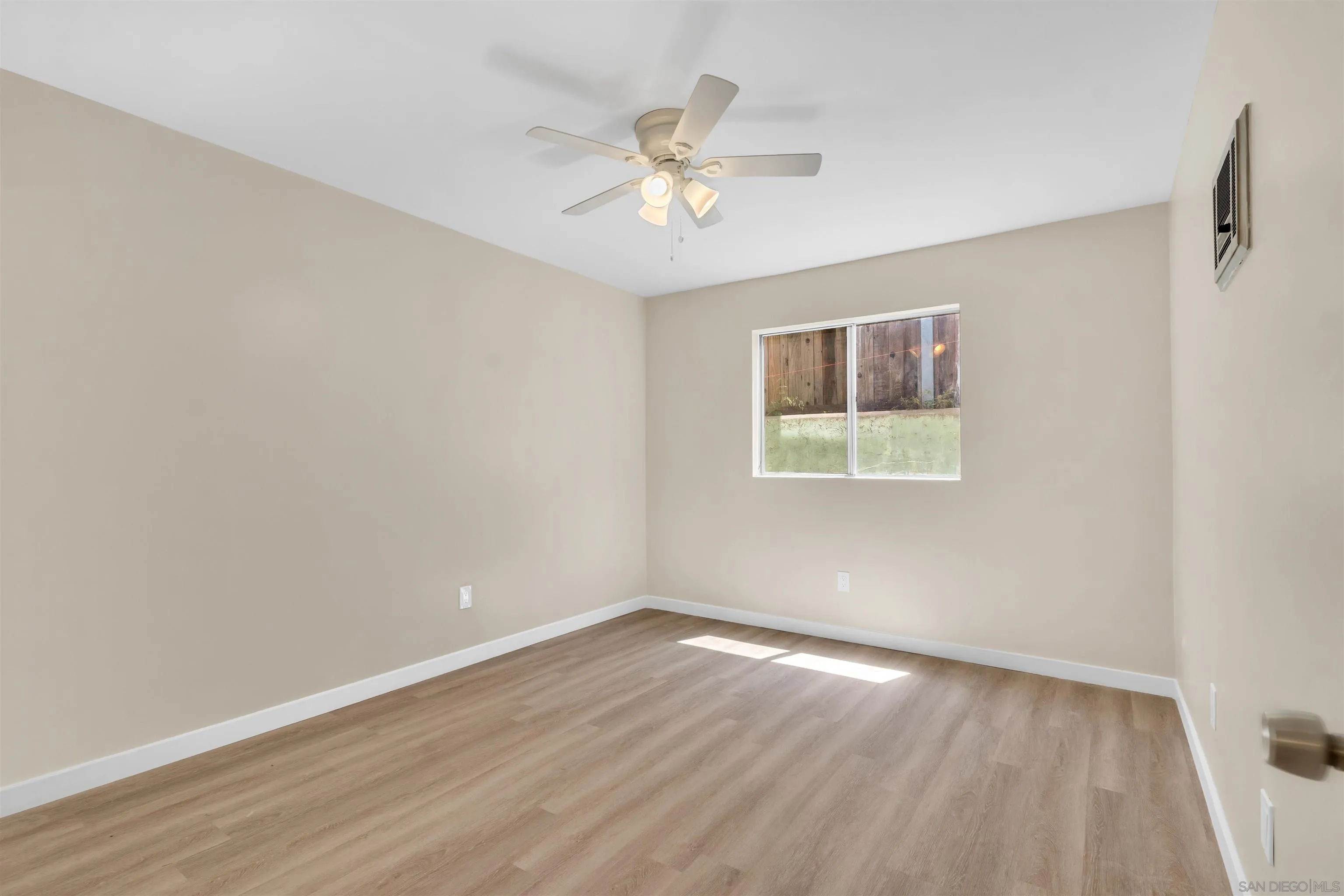 Photo #11: 260015734 Listing: Photo #11