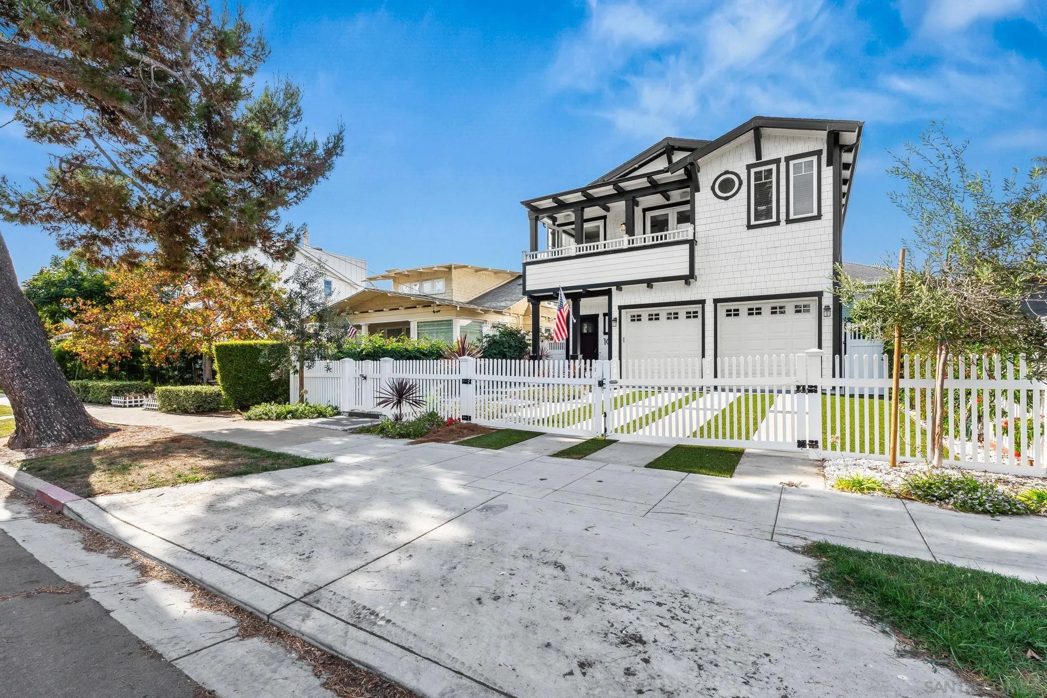 1004 F Ave, Coronado CA 92118