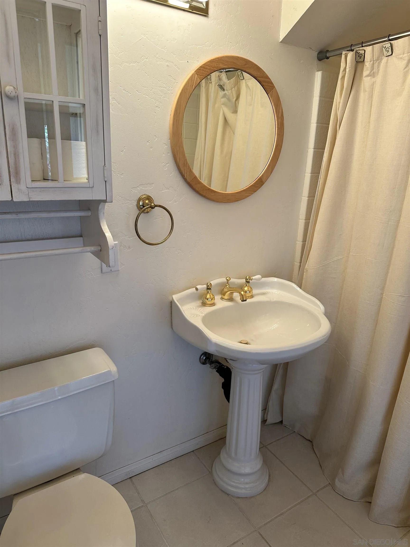Photo #12: 260015737 Listing: Photo #12