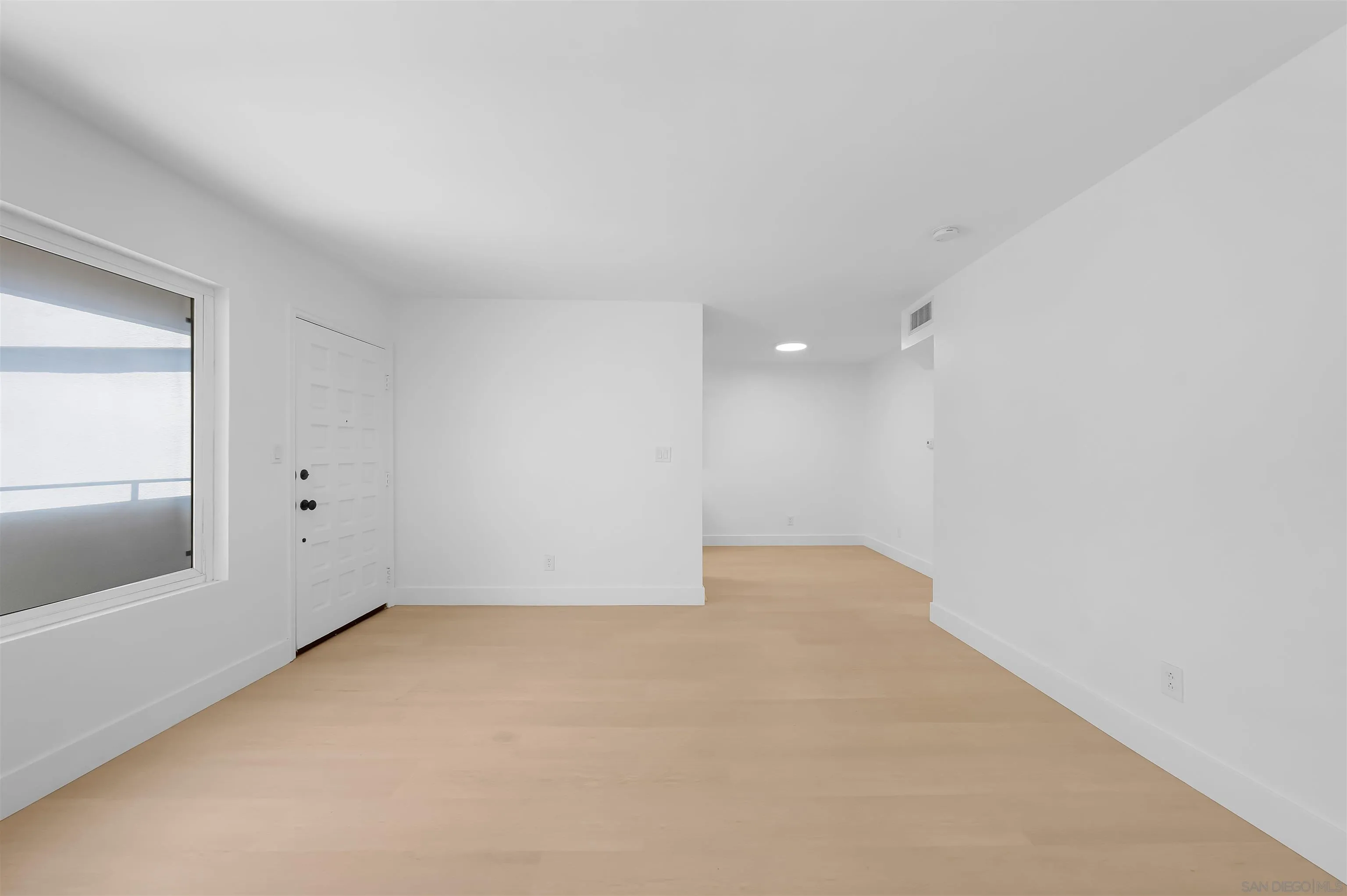 Photo #12: 260015740 Listing: Photo #12