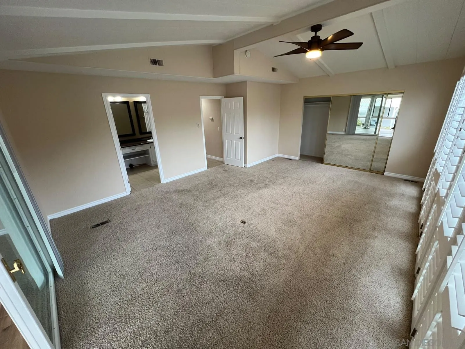 https://cdn.realtyfeed.com/cdn/127/260015743/3ab6aabf6ffaeb3be1de2f4972d1fab1.webp