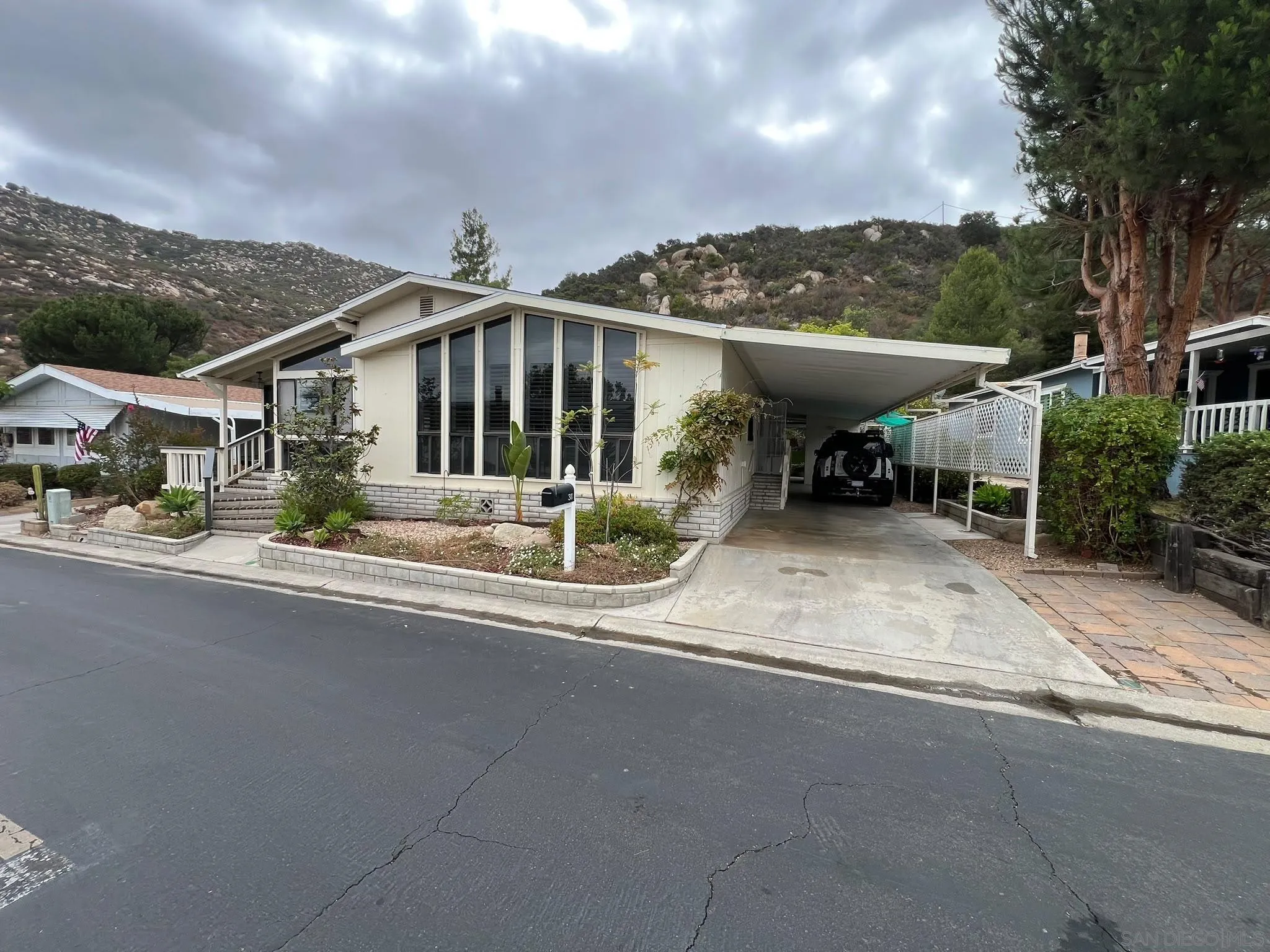 https://cdn.realtyfeed.com/cdn/127/260015743/7213bcf0aa555277863bd34fcc480435.webp