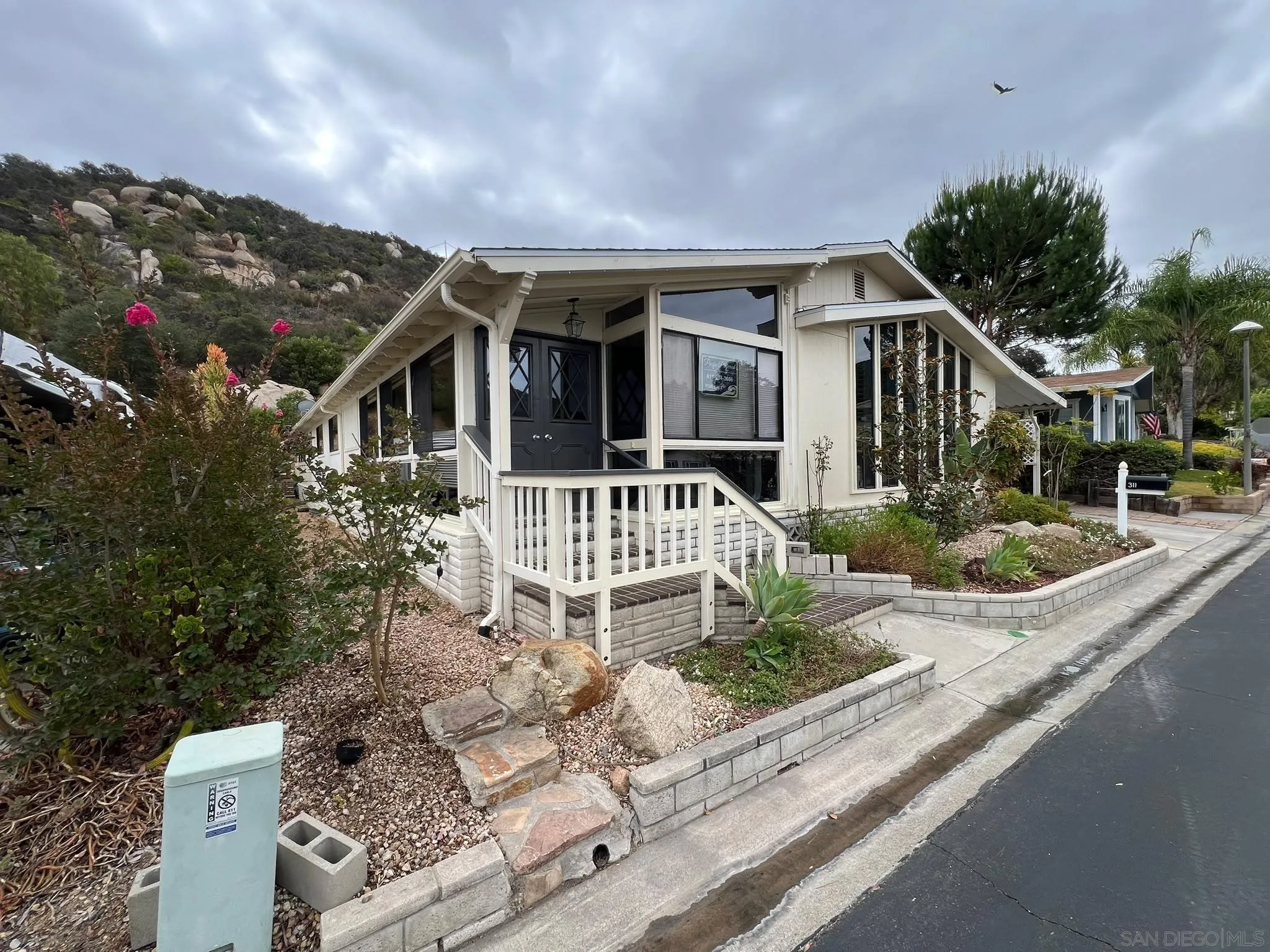 https://cdn.realtyfeed.com/cdn/127/260015743/f6505e9b540abbc5c5b35142c558d422.webp