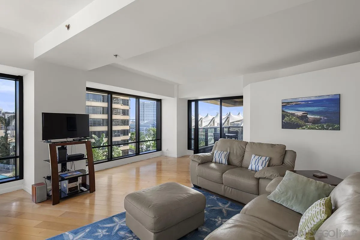 100 Harbor Drive Unit 906, San Diego, CA 92101 - Photo 4 of 46, San Diego, CA