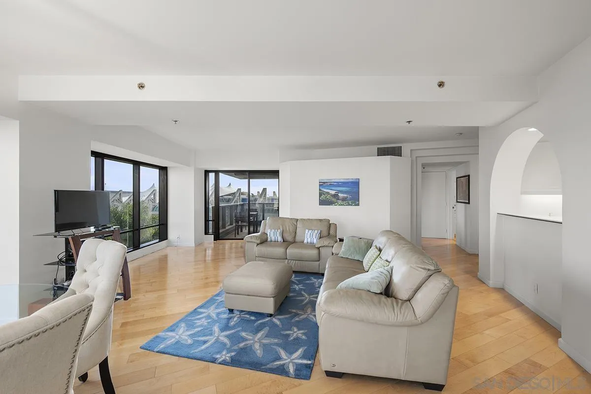 Photo #11: 260015744 Listing: Photo #11