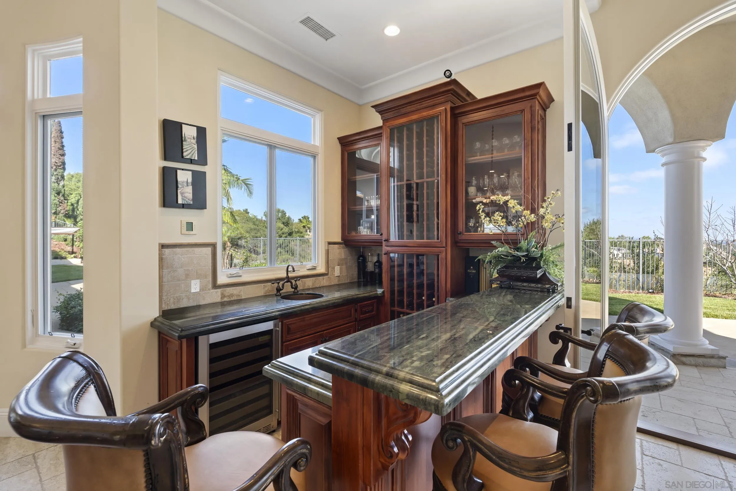 https://cdn.realtyfeed.com/cdn/127/260015746/238184cdd136e236235371b1113202c7.webp