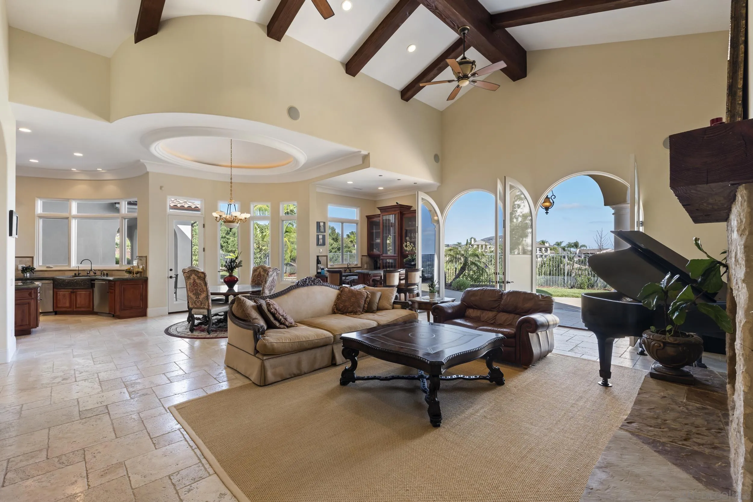 https://cdn.realtyfeed.com/cdn/127/260015746/d5bf8960599243bf0135a445a6d55047.webp