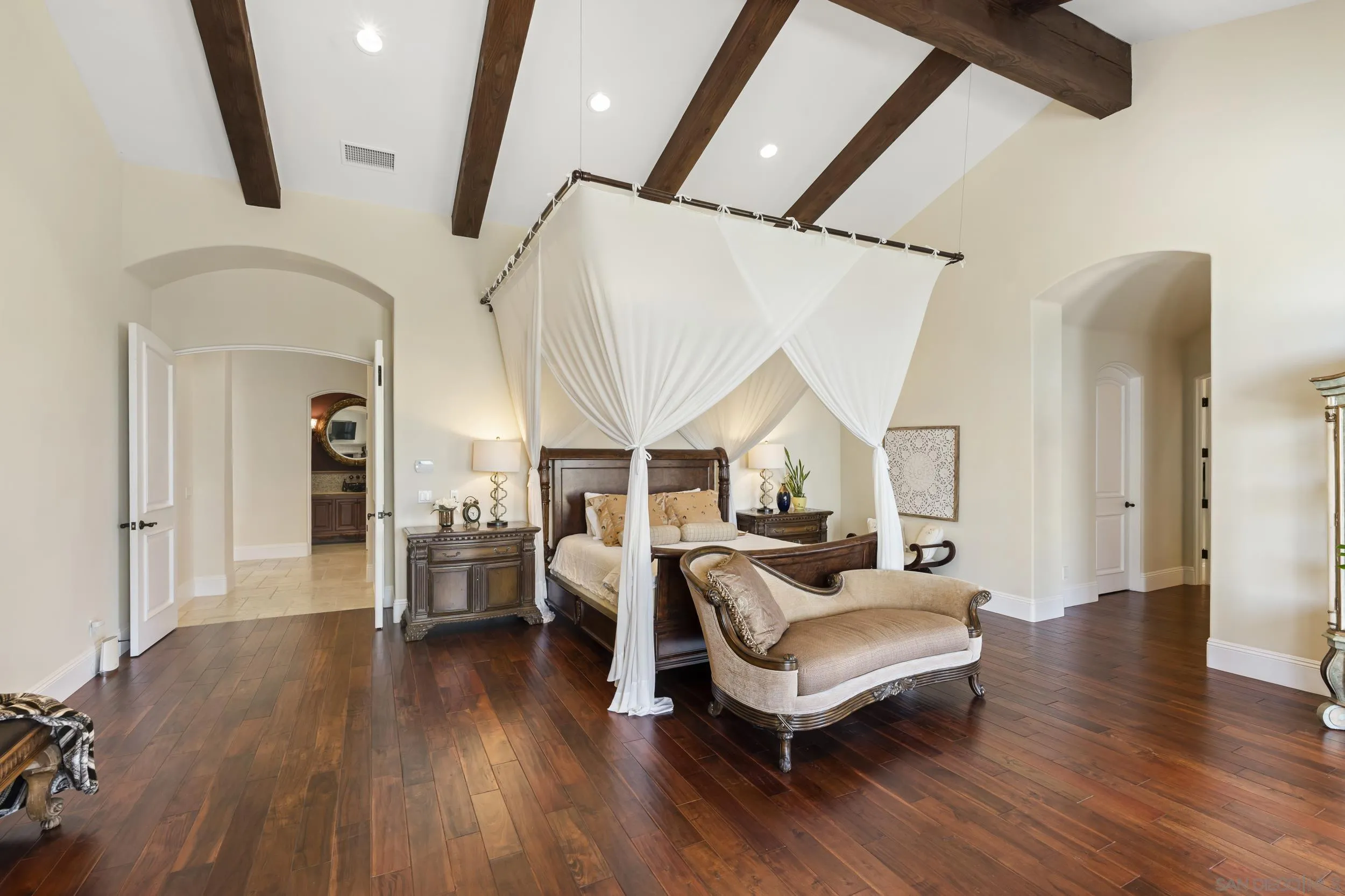 https://cdn.realtyfeed.com/cdn/127/260015746/dfa175a5c6de018360a7ca0733da6630.webp