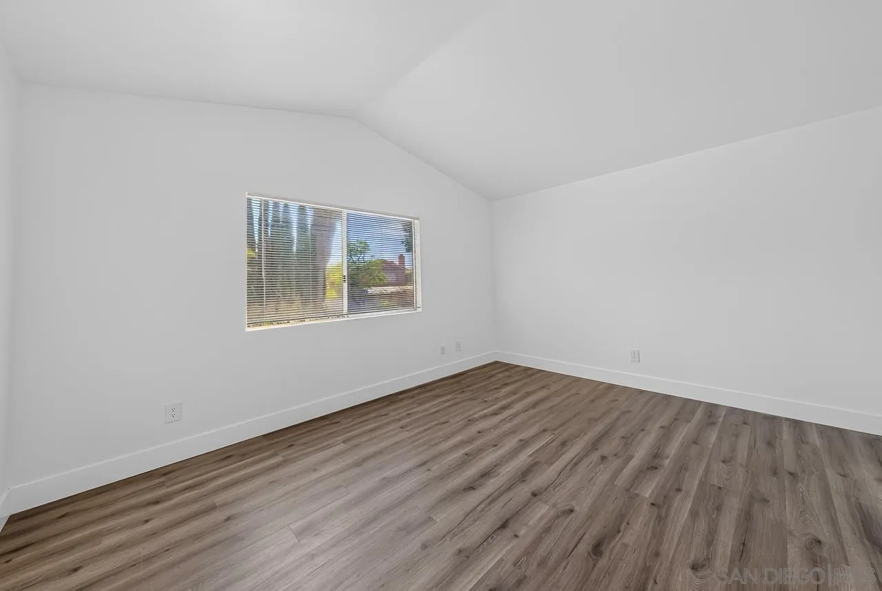 https://cdn.realtyfeed.com/cdn/127/260015749/01169df49f20649ccb09238cd279eaee.webp