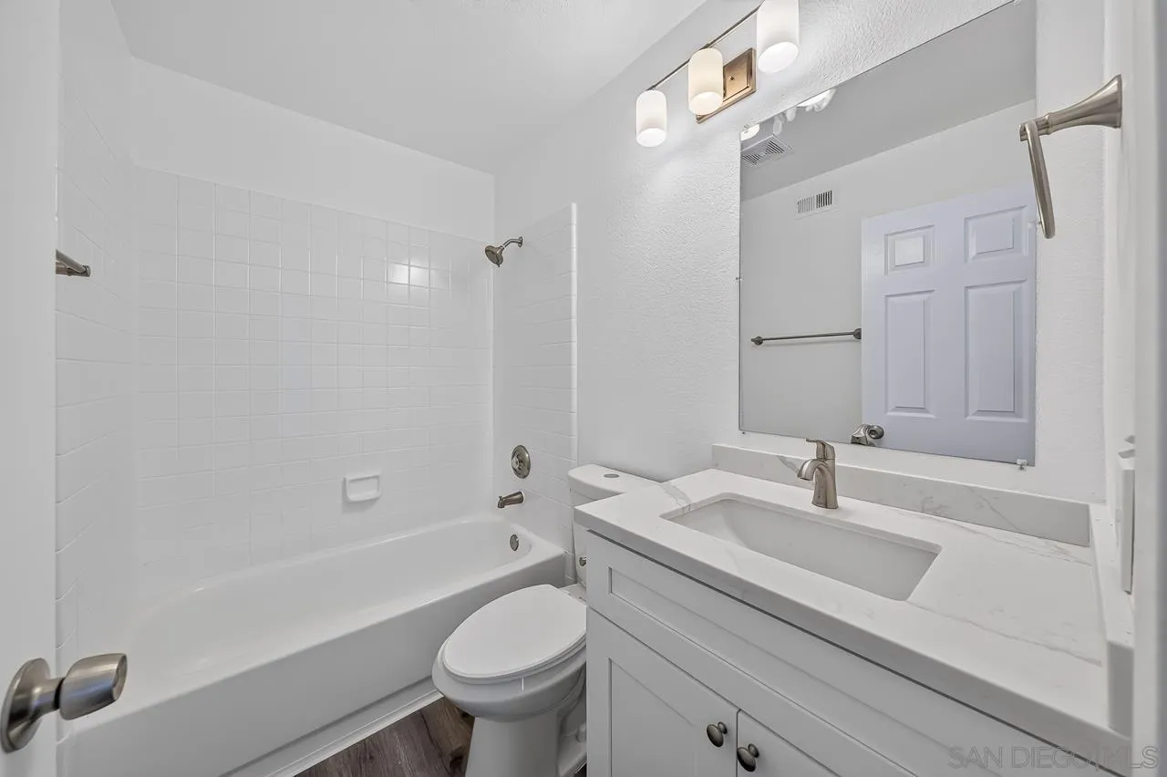 https://cdn.realtyfeed.com/cdn/127/260015749/523abb2ffdd72da654122dde96c27957.webp