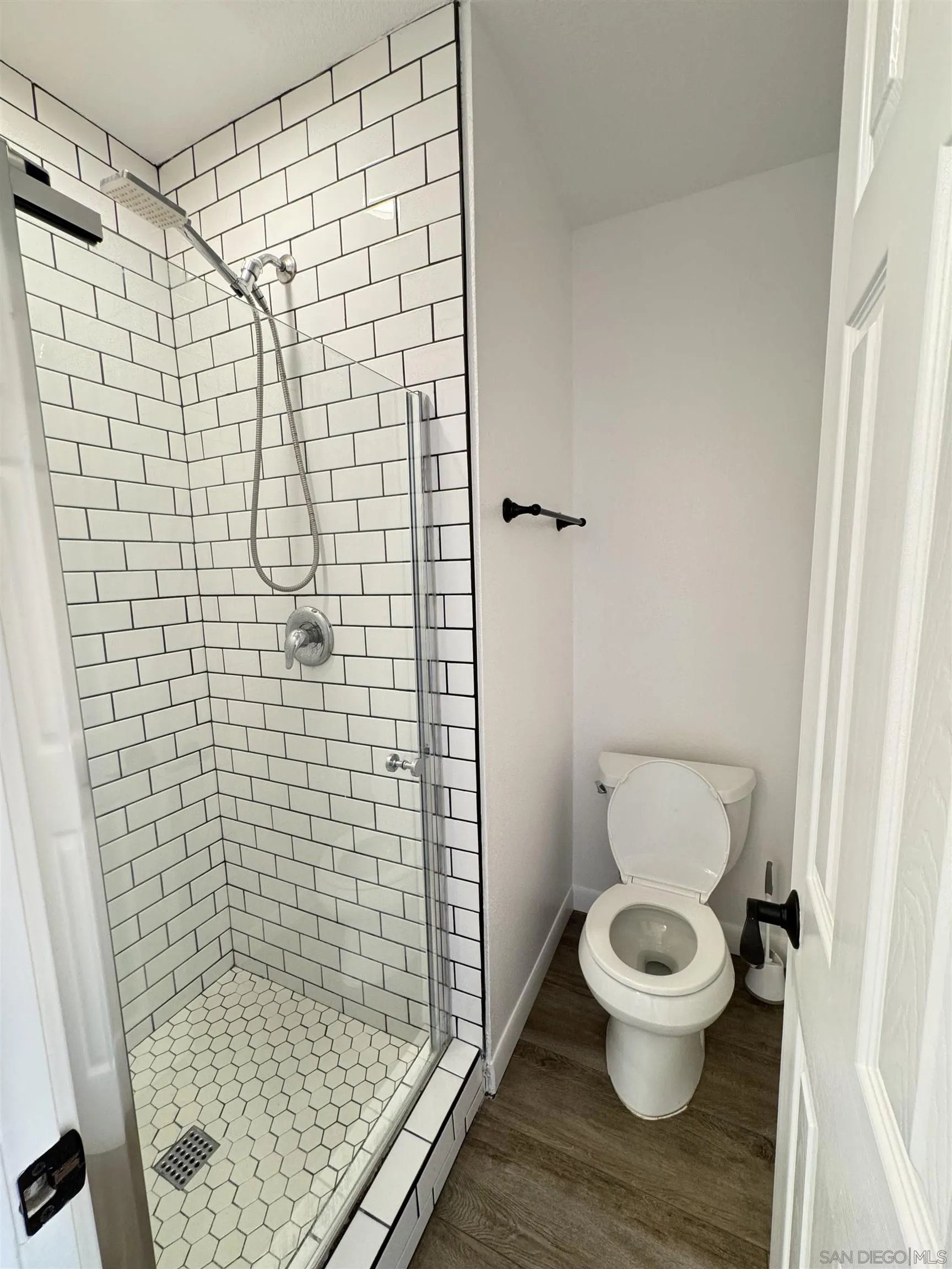 Photo #13: 260015751 Listing: Photo #13