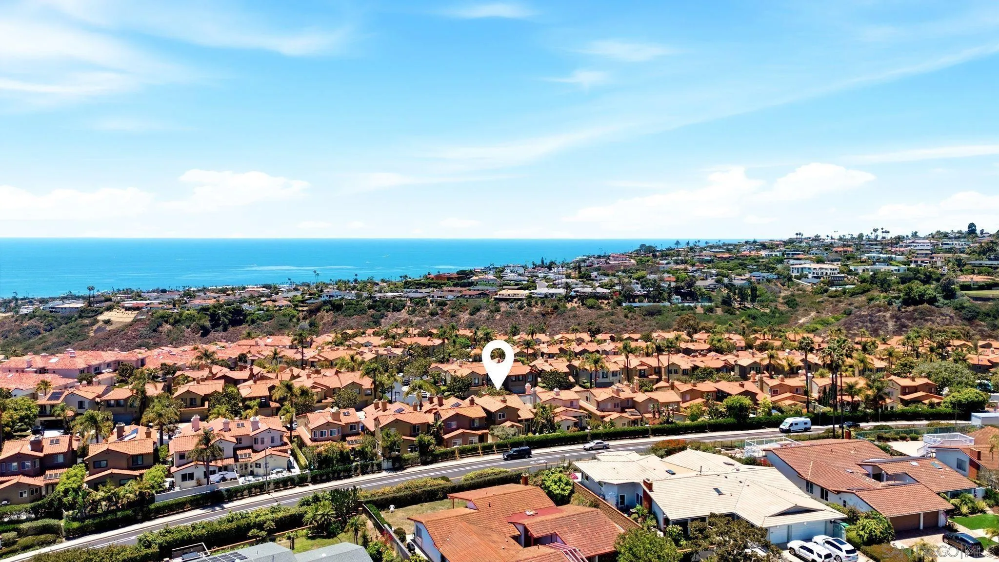 https://cdn.realtyfeed.com/cdn/127/260015761/07c7a5ead8bd66947f058f2e1acacf70.webp