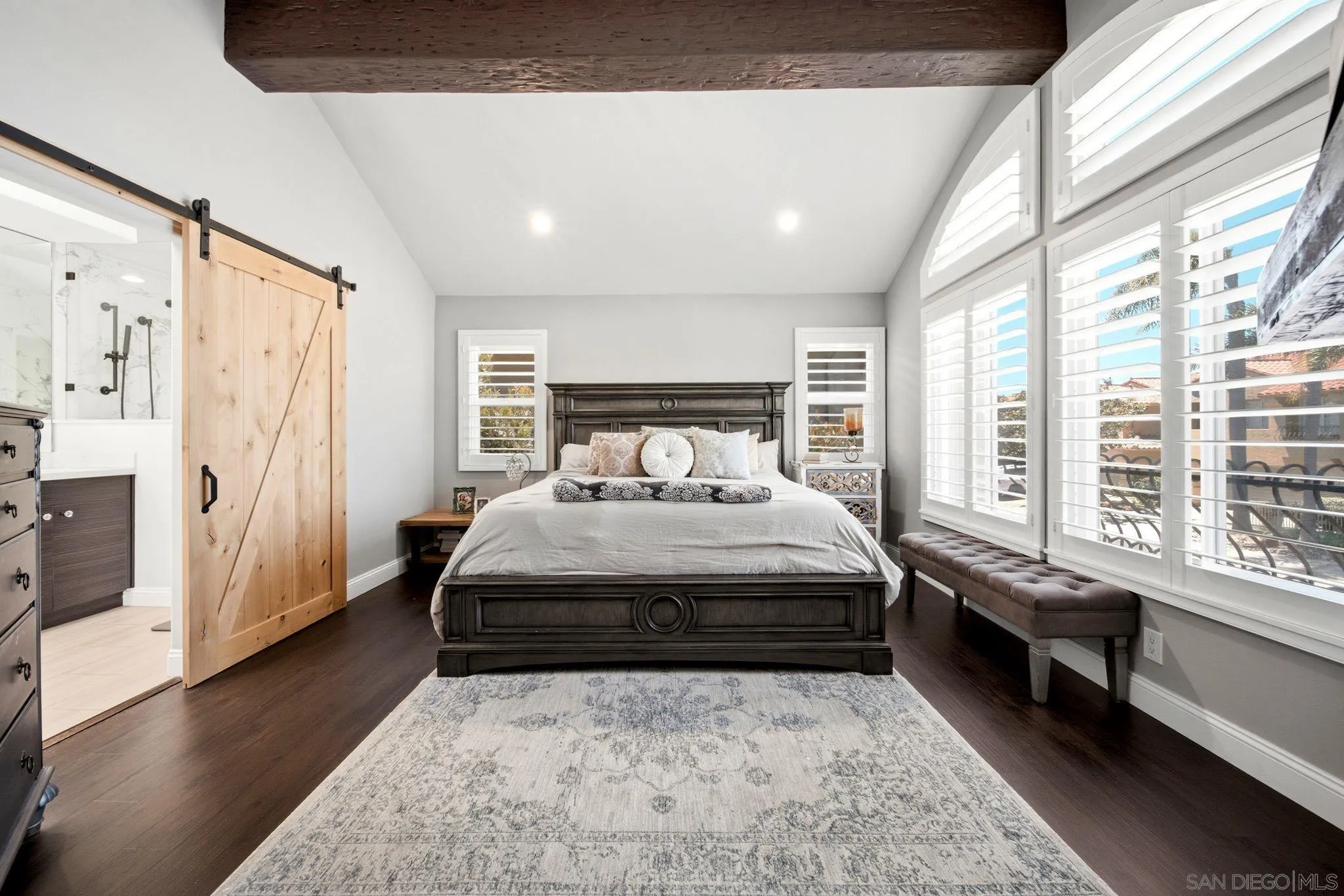 https://cdn.realtyfeed.com/cdn/127/260015761/117cd1dc71808dfb5f1c8f9aa965db6b.webp
