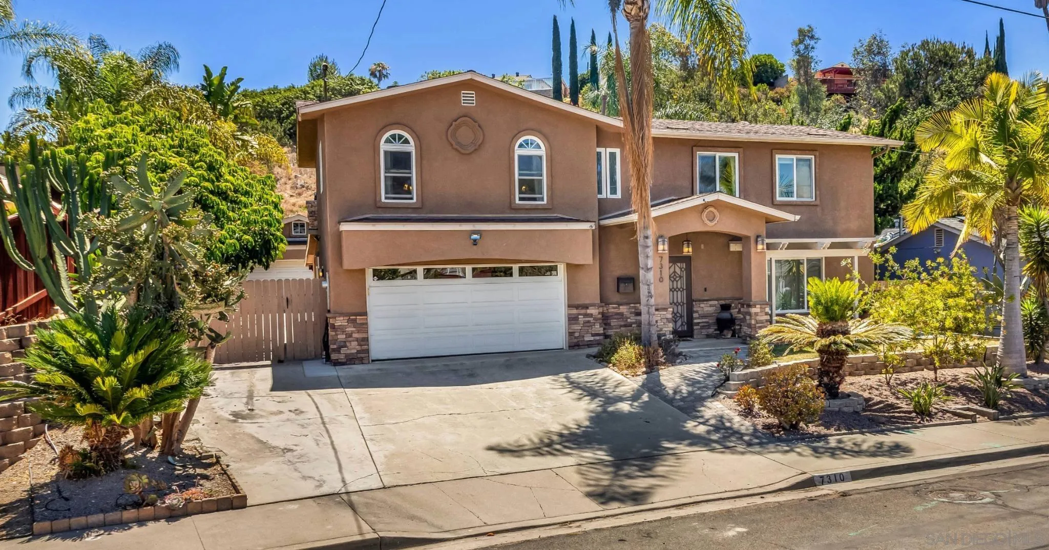 https://cdn.realtyfeed.com/cdn/127/260015772/2f8403104ac492a4772f6e77005dc16e.webp