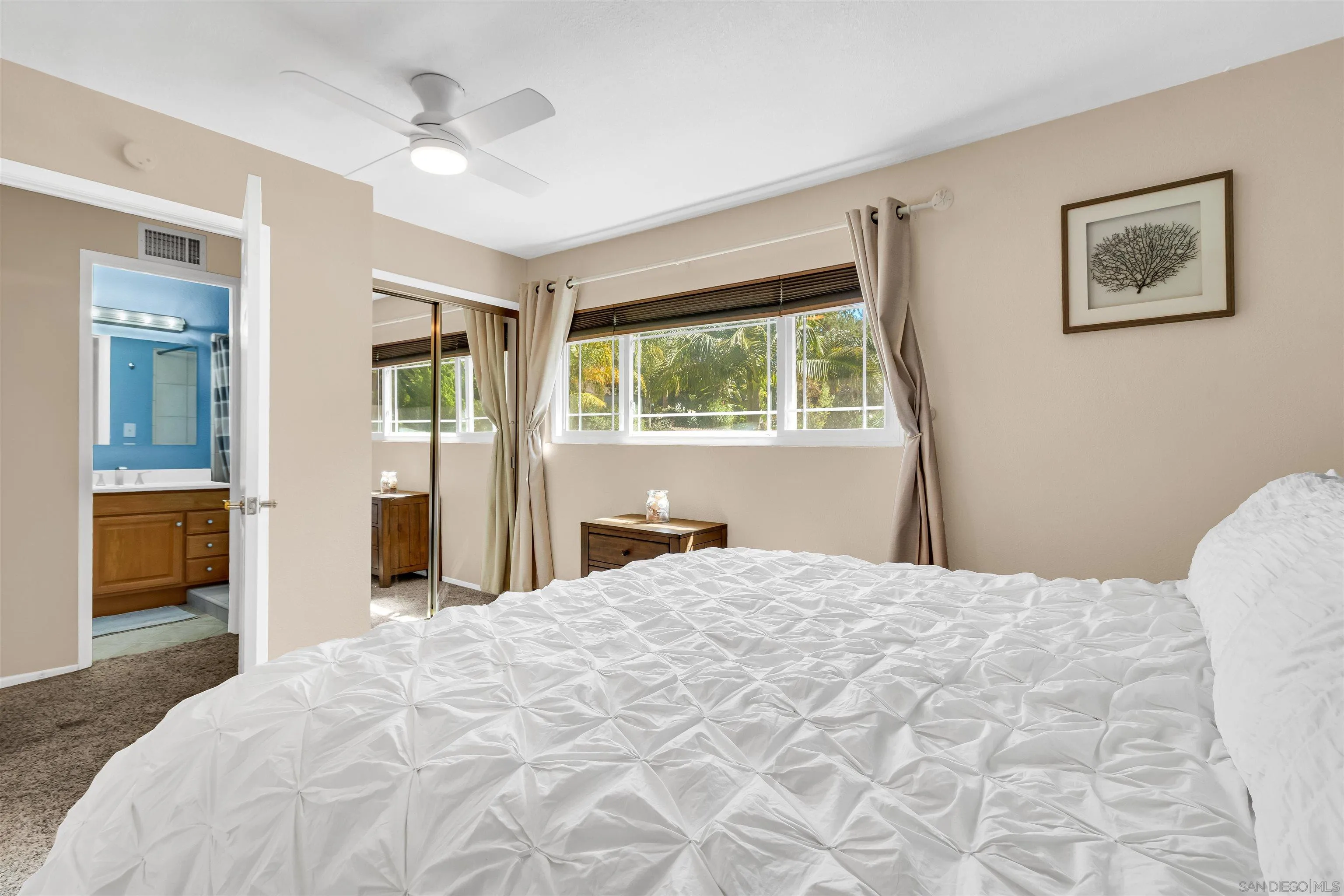 https://cdn.realtyfeed.com/cdn/127/260015772/711cdfad39e2e19d41d7e4de0795b577.webp