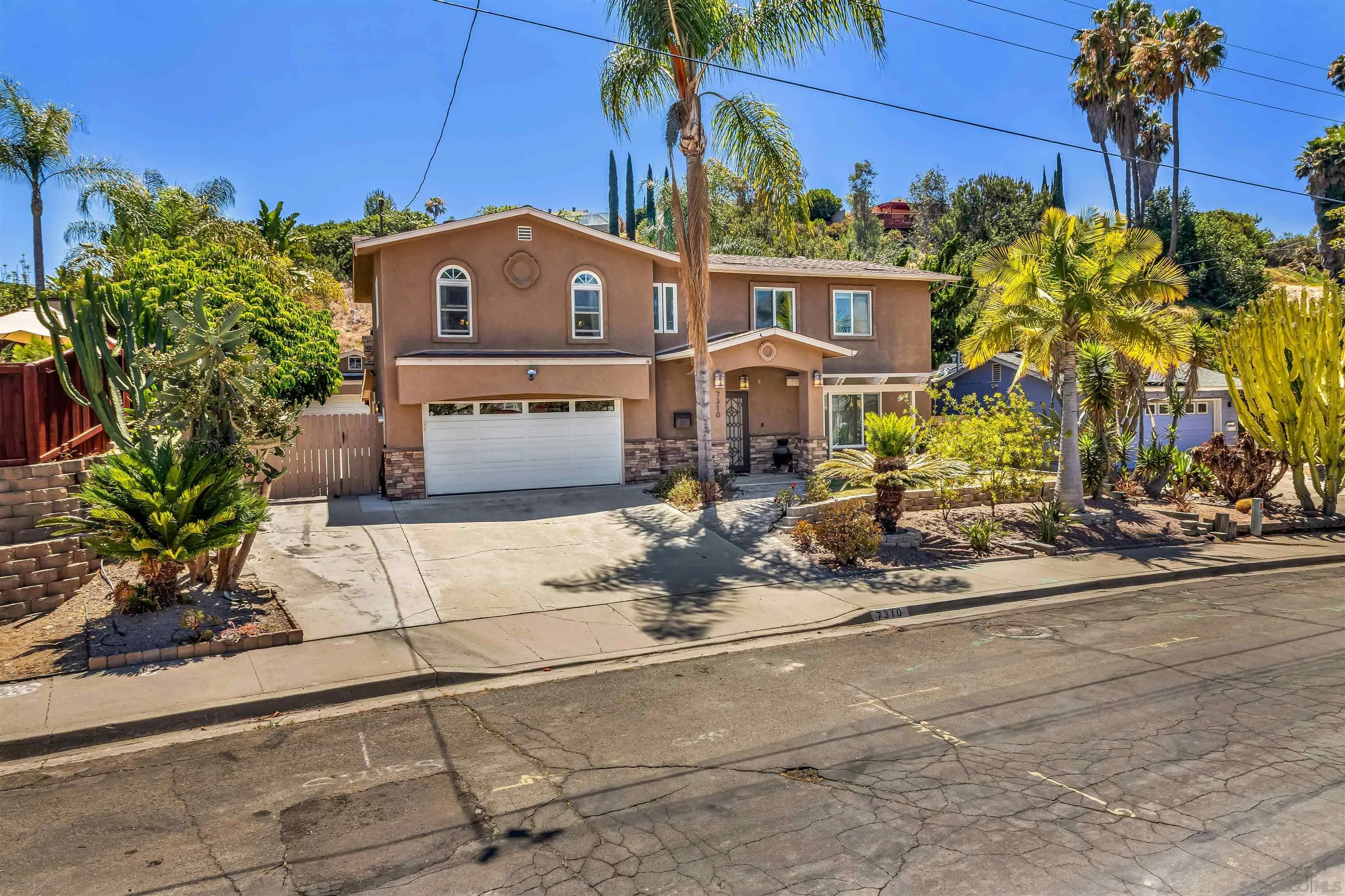 7310 Hamlet Ave., San Diego, CA 92120 - Photo 2 of 39, San Diego, CA