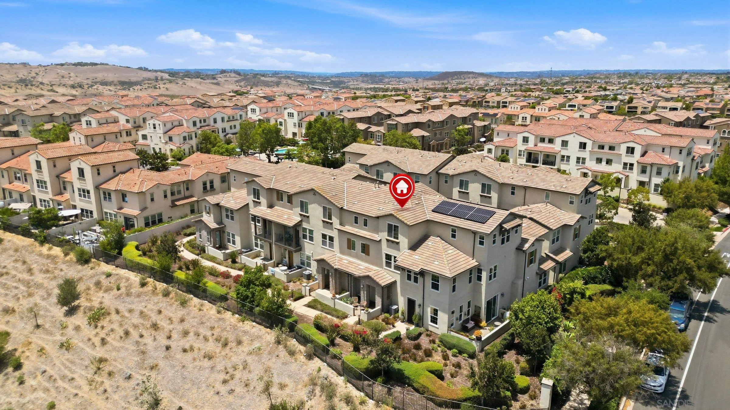 Photo #33: 260015775 Listing: Photo #33
