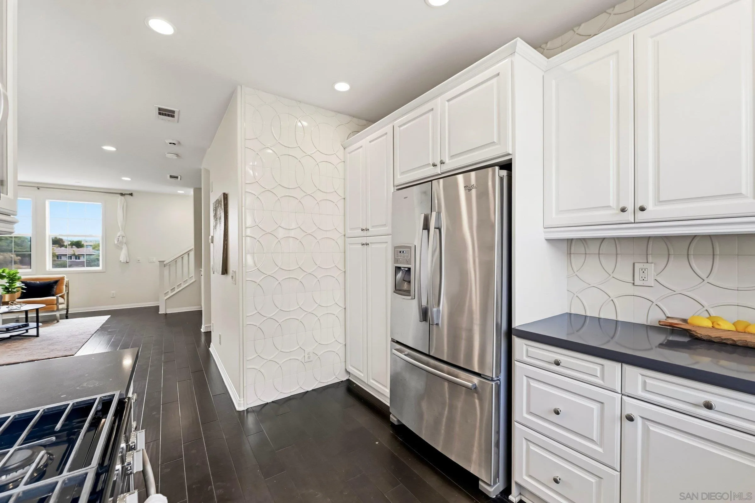 Photo #12: 260015775 Listing: Photo #12