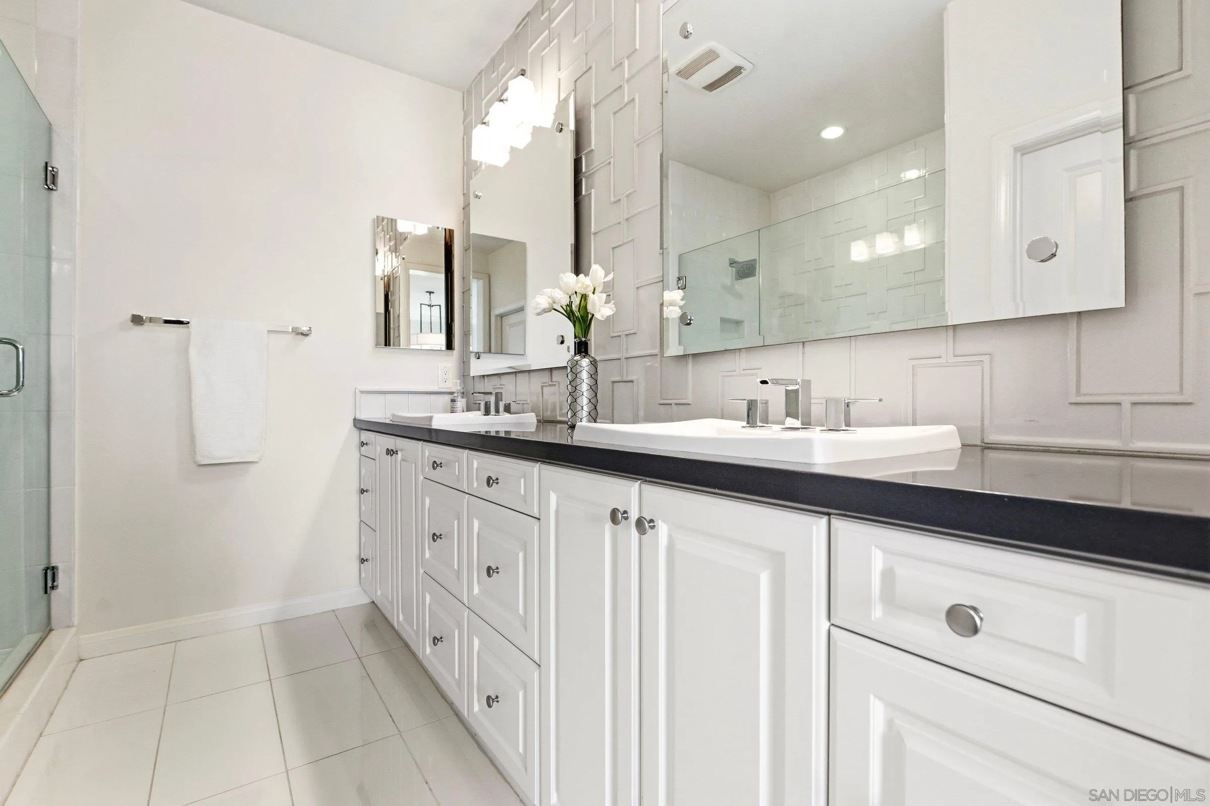 Photo #18: 260015775 Listing: Photo #18