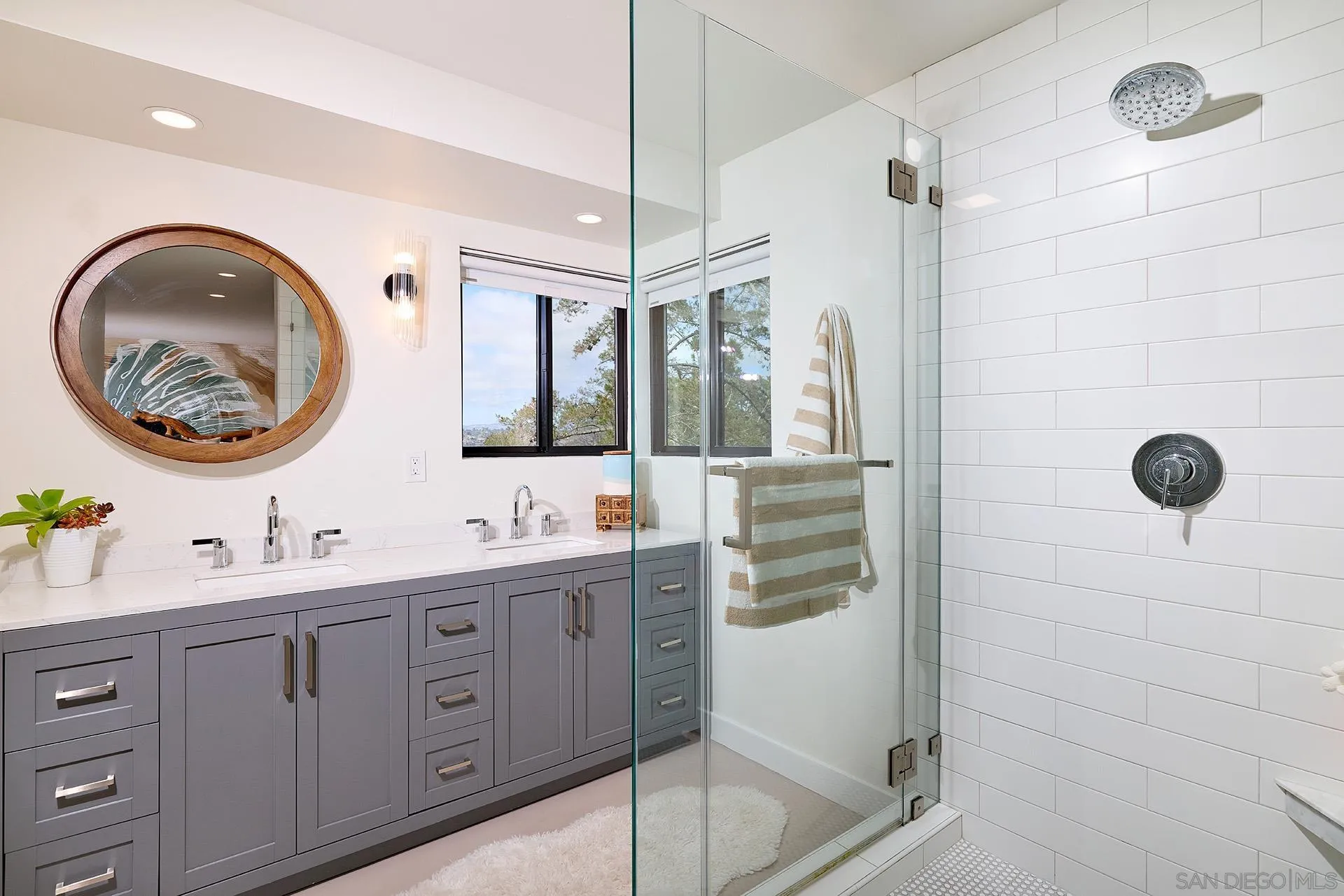https://cdn.realtyfeed.com/cdn/127/260015783/11ae13eebbfb759cfa8a6e038b75528a.webp