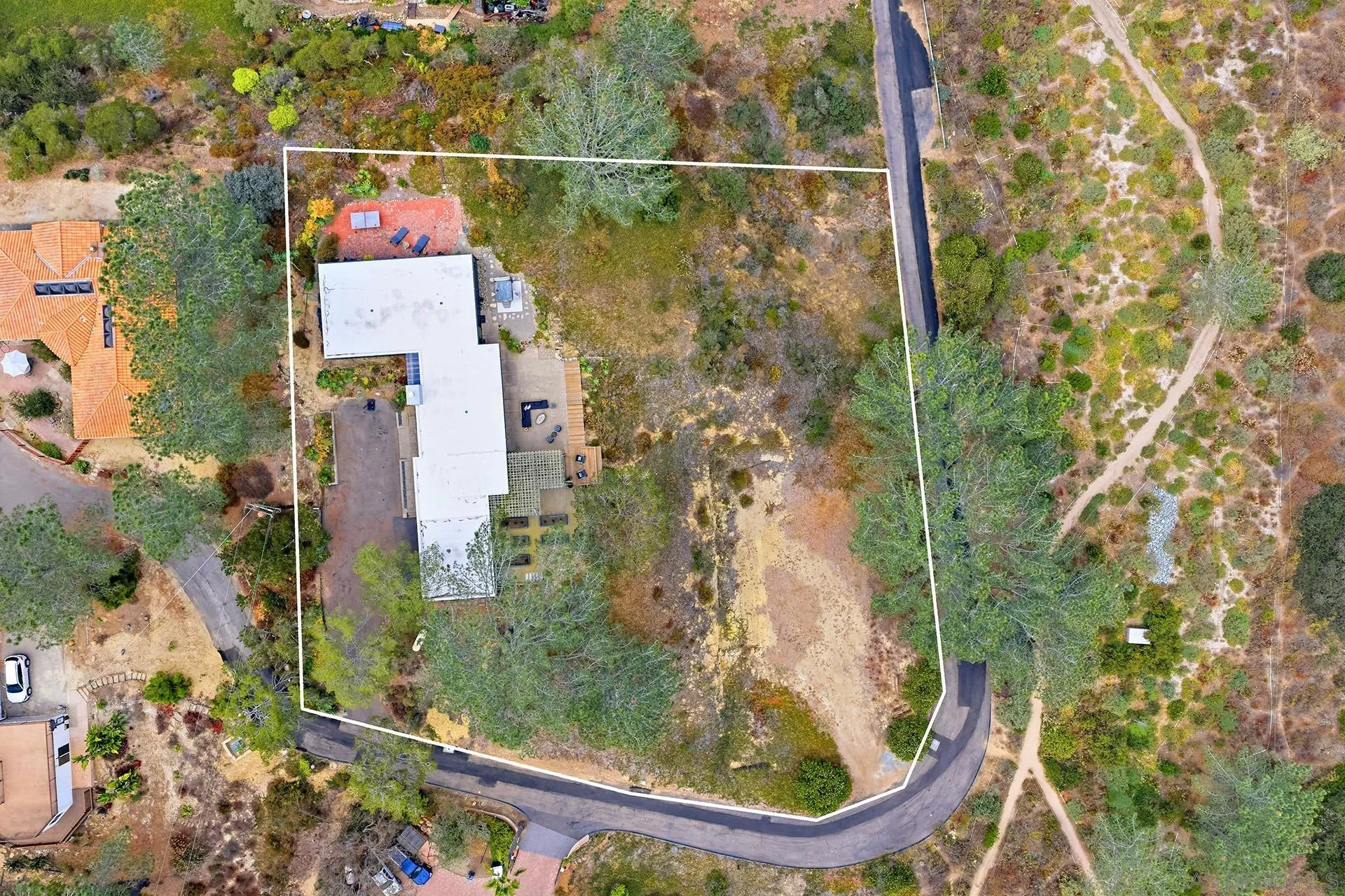 https://cdn.realtyfeed.com/cdn/127/260015783/d011b05985a52e1155ec0163d6a5ce72.webp