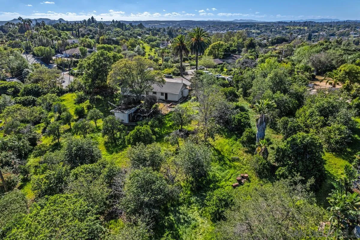 https://cdn.realtyfeed.com/cdn/127/260015785/6e80bc772ffa311e72071dfd8cd7e1c5.webp