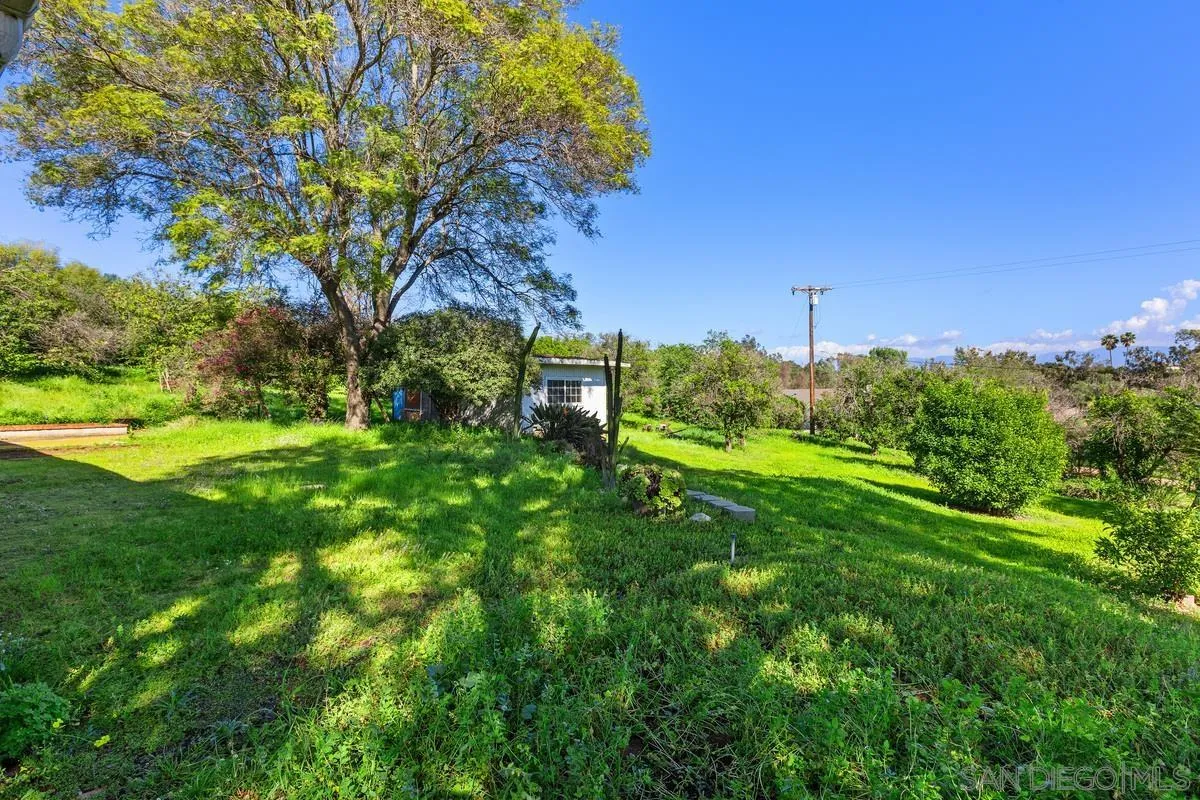 https://cdn.realtyfeed.com/cdn/127/260015785/a071d4eb70a5afa62279546f7e058bbd.webp