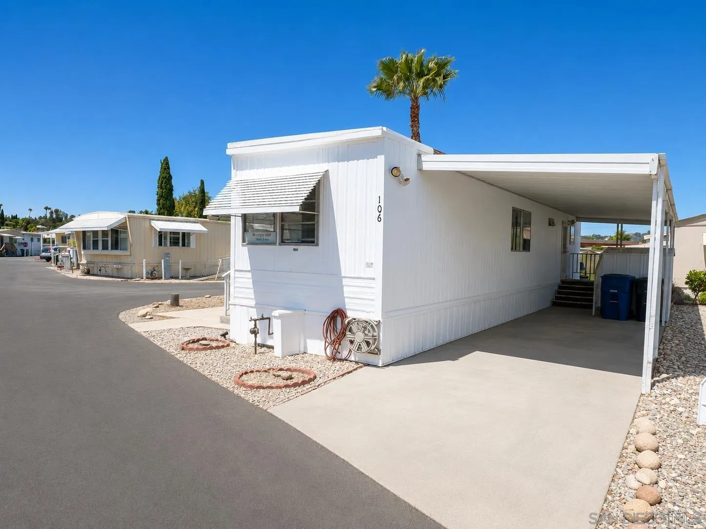 https://cdn.realtyfeed.com/cdn/127/260015786/f2d9682f3e49f6c0eefee46a5be207b0.webp