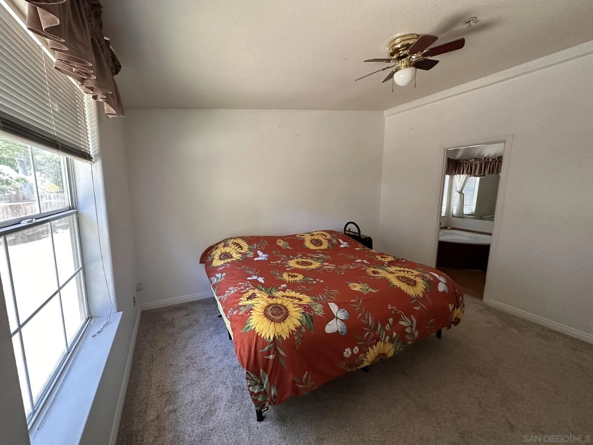 https://cdn.realtyfeed.com/cdn/127/260015795/09d86df6aad29126b826ff76f0068f3c.webp