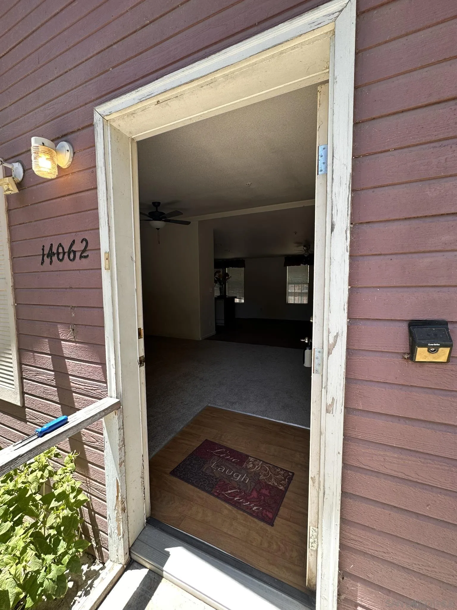 https://cdn.realtyfeed.com/cdn/127/260015795/f6bcbe968c165b4be61eb12ead533bca.webp