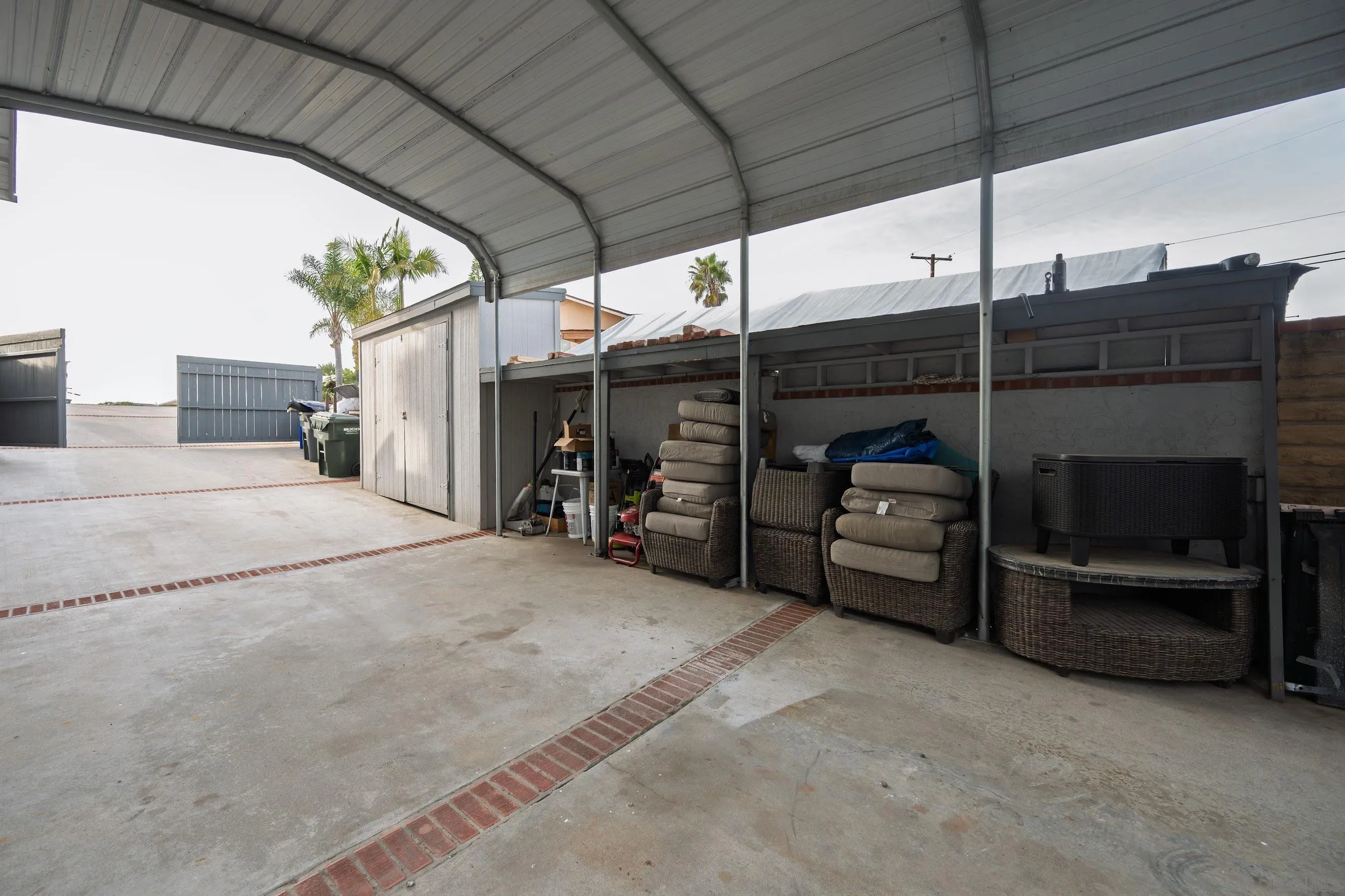 https://cdn.realtyfeed.com/cdn/127/260015796/04dfd8f2f4bb745061cc3e4bc043bf21.webp