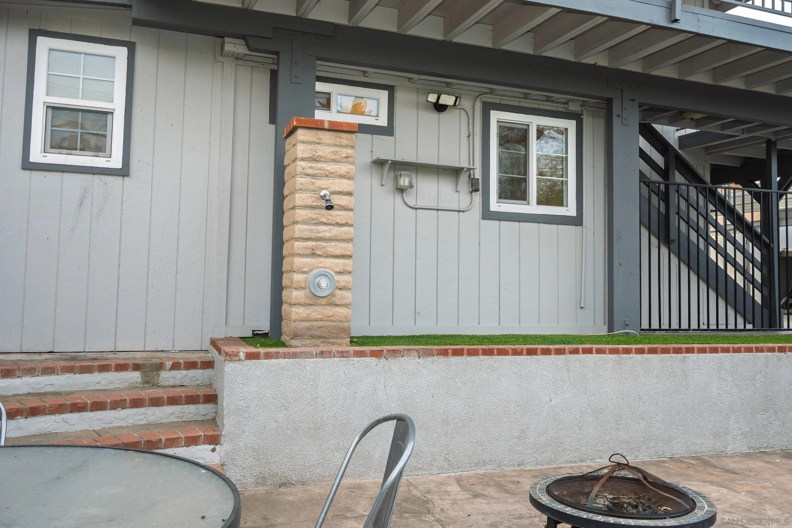 https://cdn.realtyfeed.com/cdn/127/260015796/33cf778d345063f353c4f6197aeb8ff8.webp
