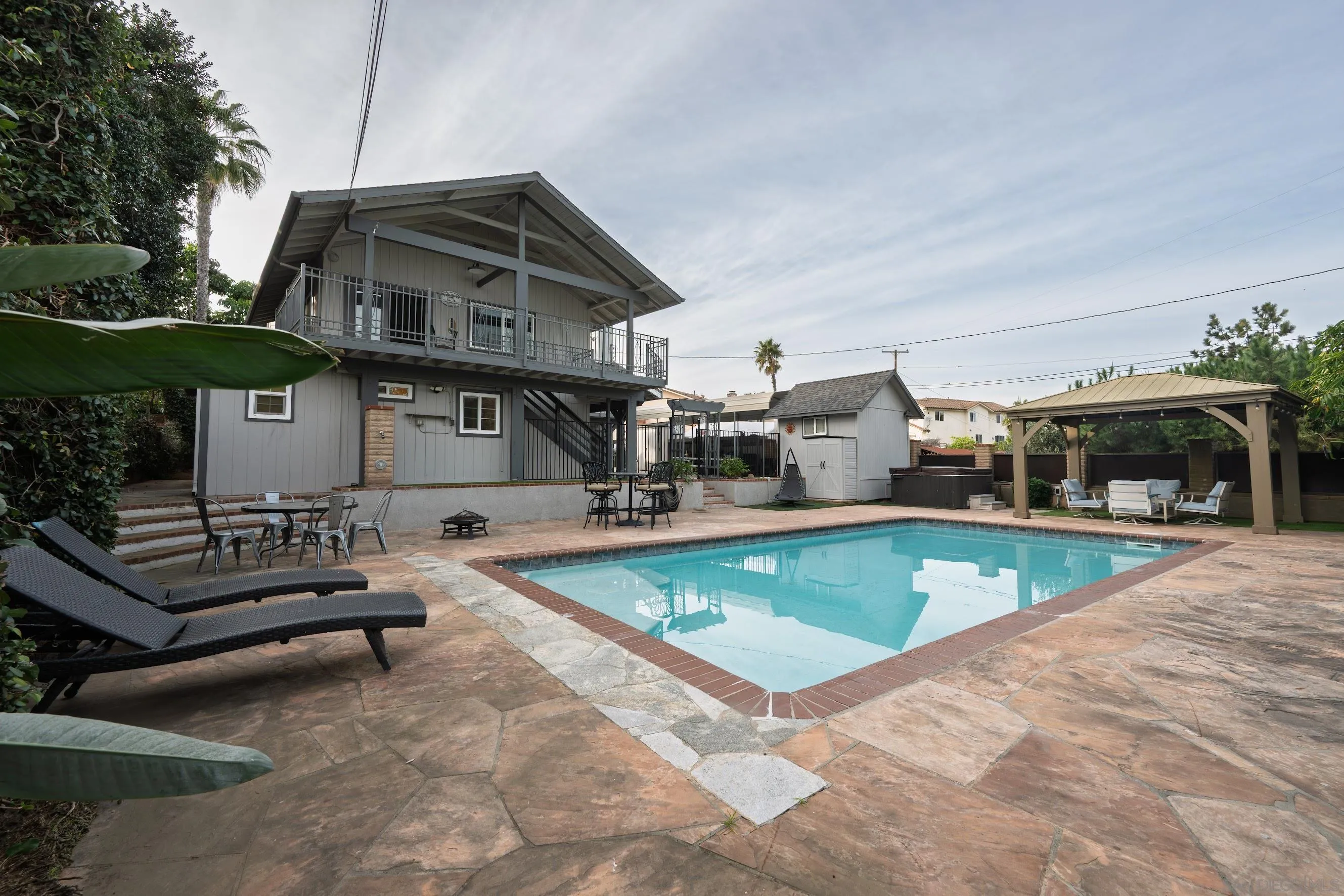 https://cdn.realtyfeed.com/cdn/127/260015796/8d1fa03095c25c27a07929043364b687.webp