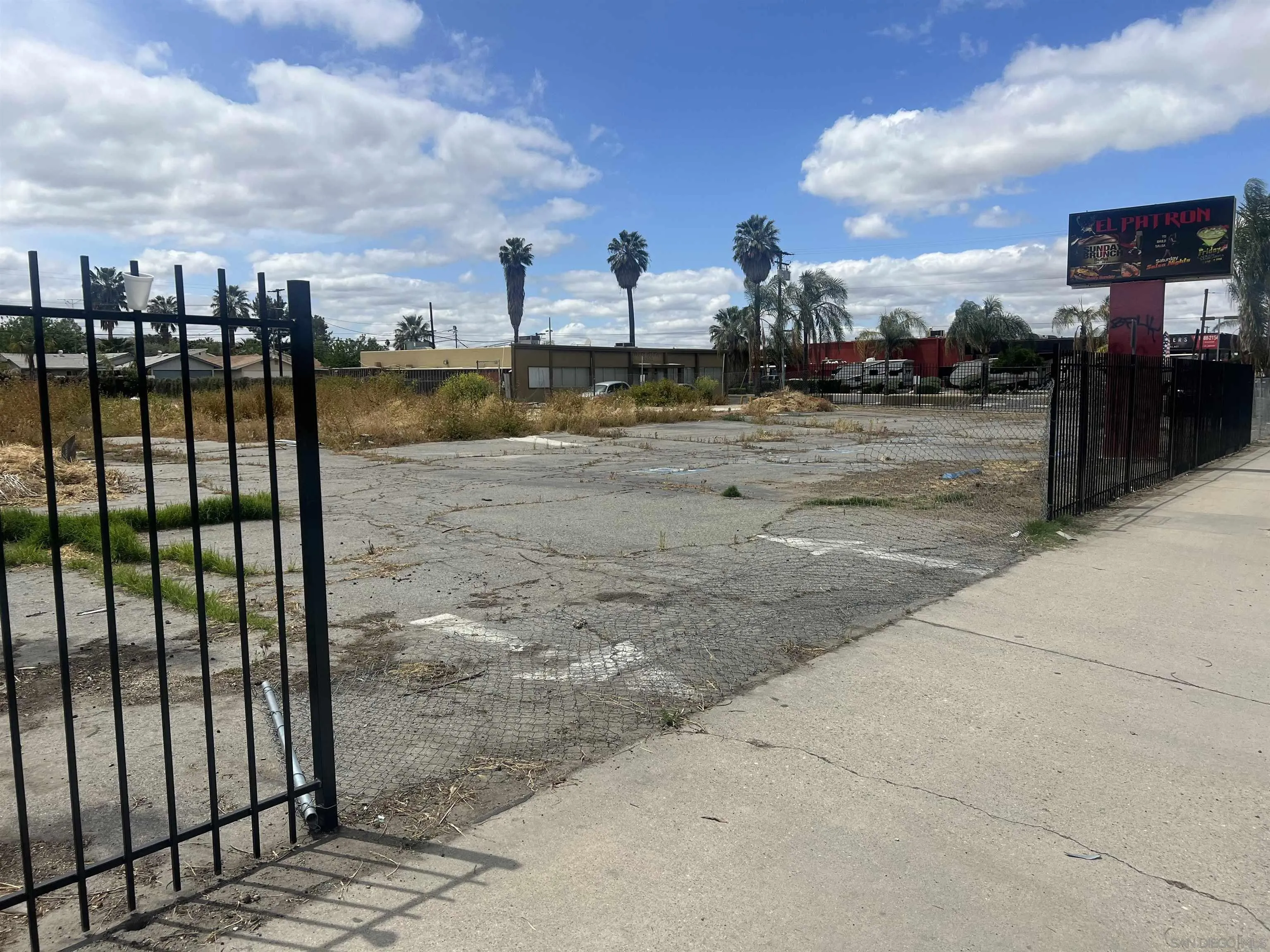 41525 East Florida Avenue, Hemet, CA 92543 - Main photo, Hemet, CA