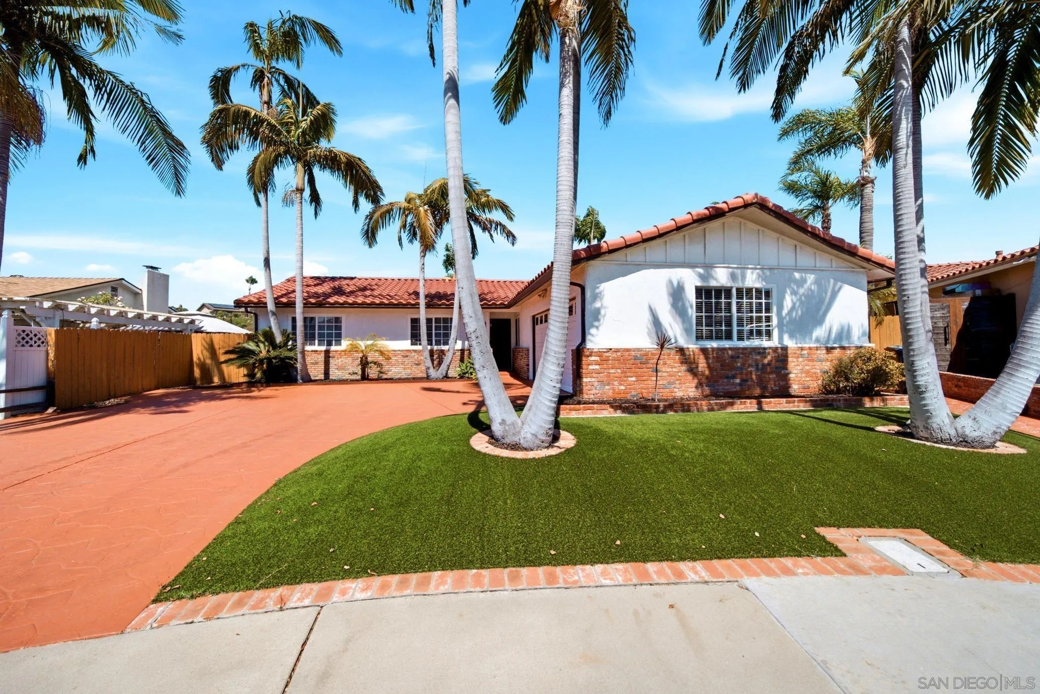 https://cdn.realtyfeed.com/cdn/127/260015807/03e2994ecde16a0bf6ccd371de14c147.webp