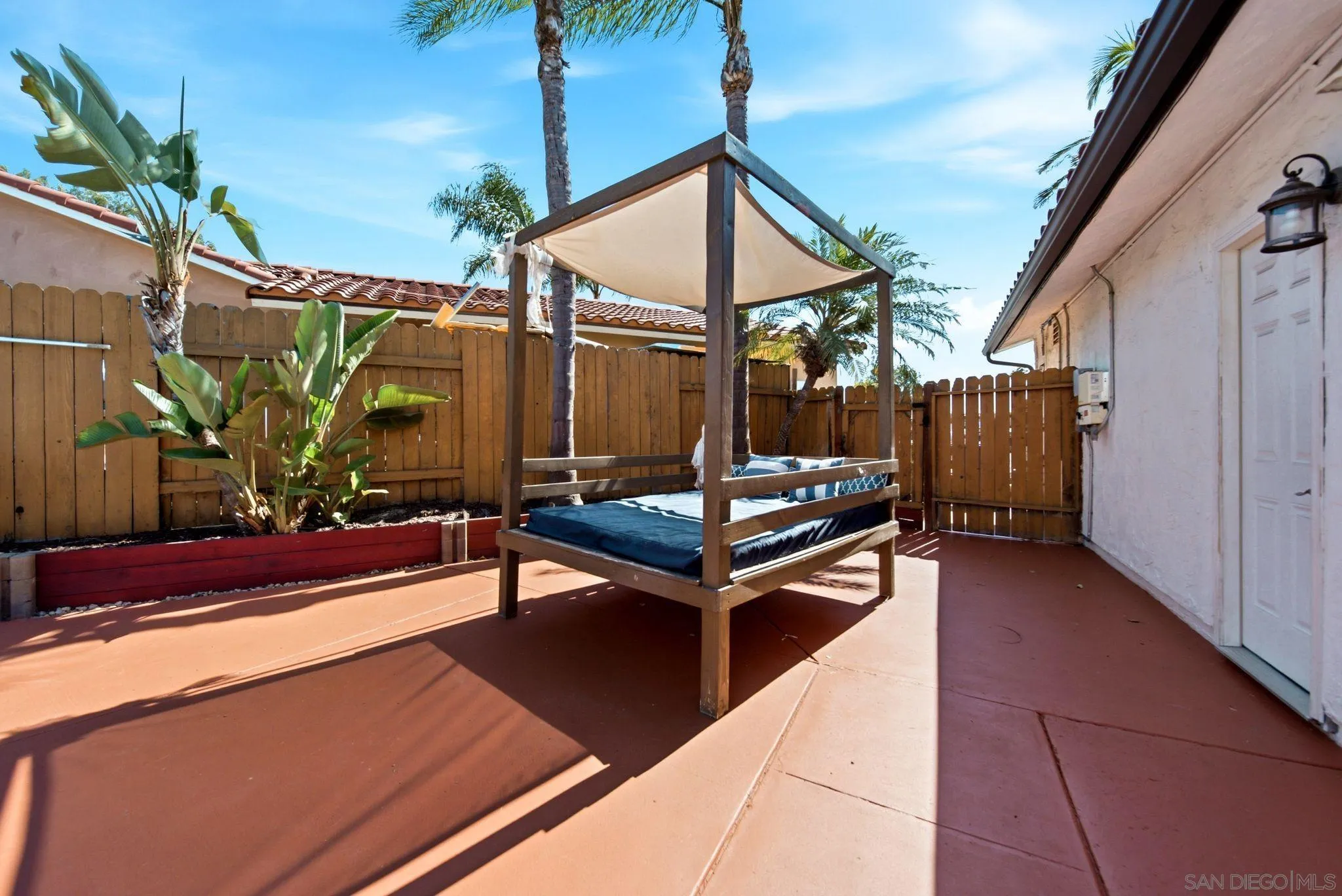 https://cdn.realtyfeed.com/cdn/127/260015807/309968370f8d1e708b39f45d395e695b.webp