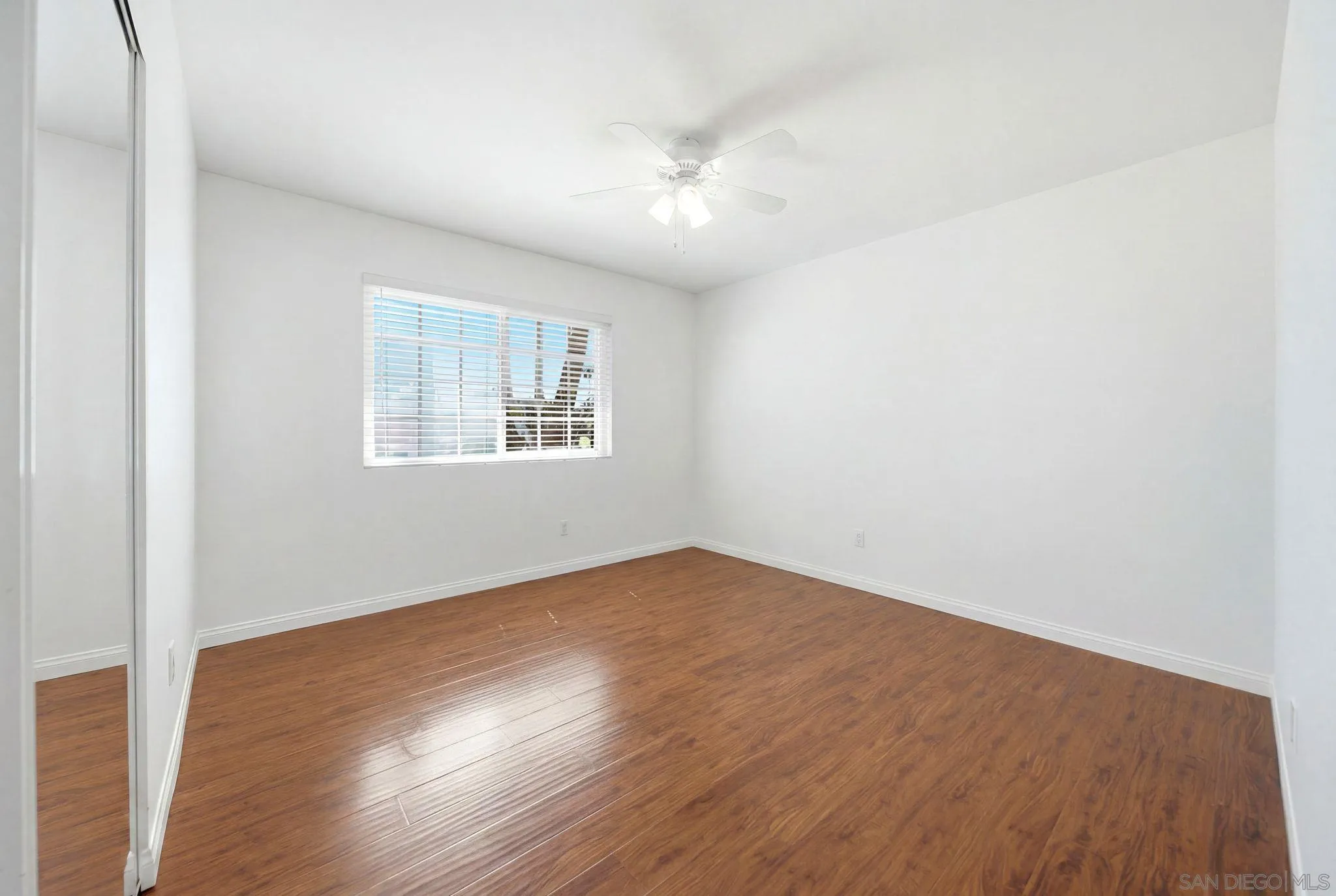 https://cdn.realtyfeed.com/cdn/127/260015807/3fe9179294bf332c9cbc4fb703047608.webp