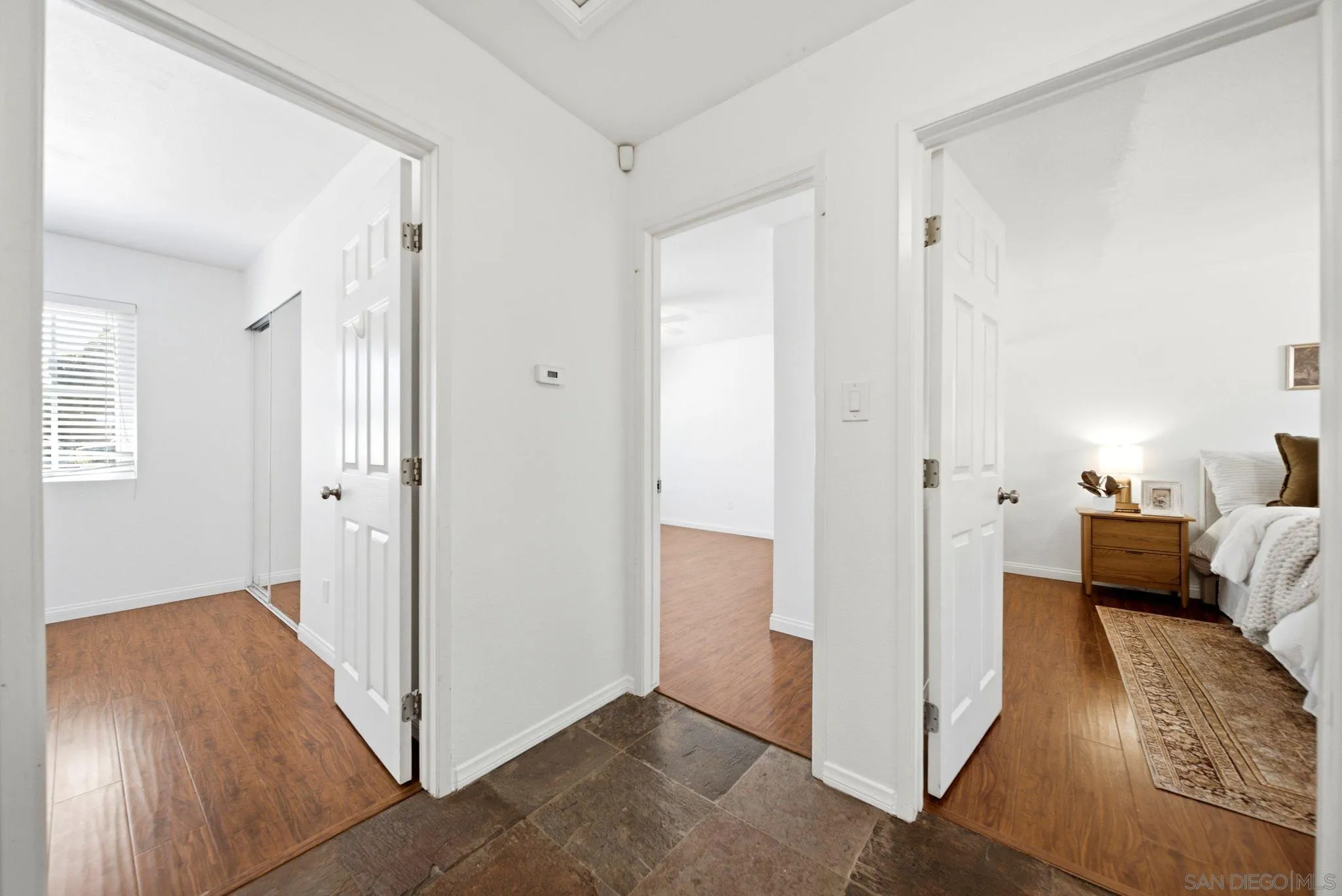 https://cdn.realtyfeed.com/cdn/127/260015807/5e0d8a8b5f087ad4de9763f1fe0dad31.webp