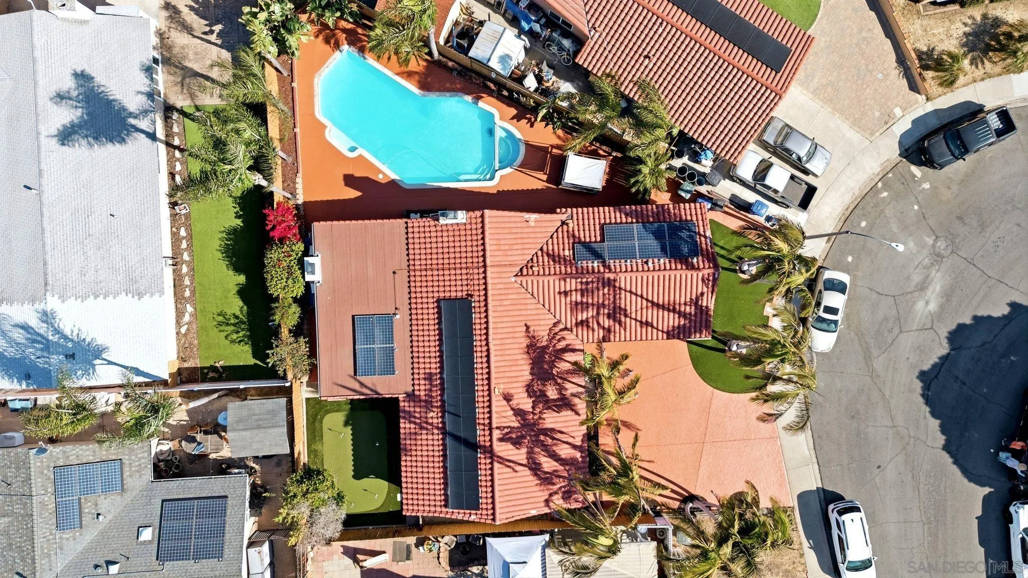 https://cdn.realtyfeed.com/cdn/127/260015807/71e56c26d51f8f39bd45039569587e4a.webp