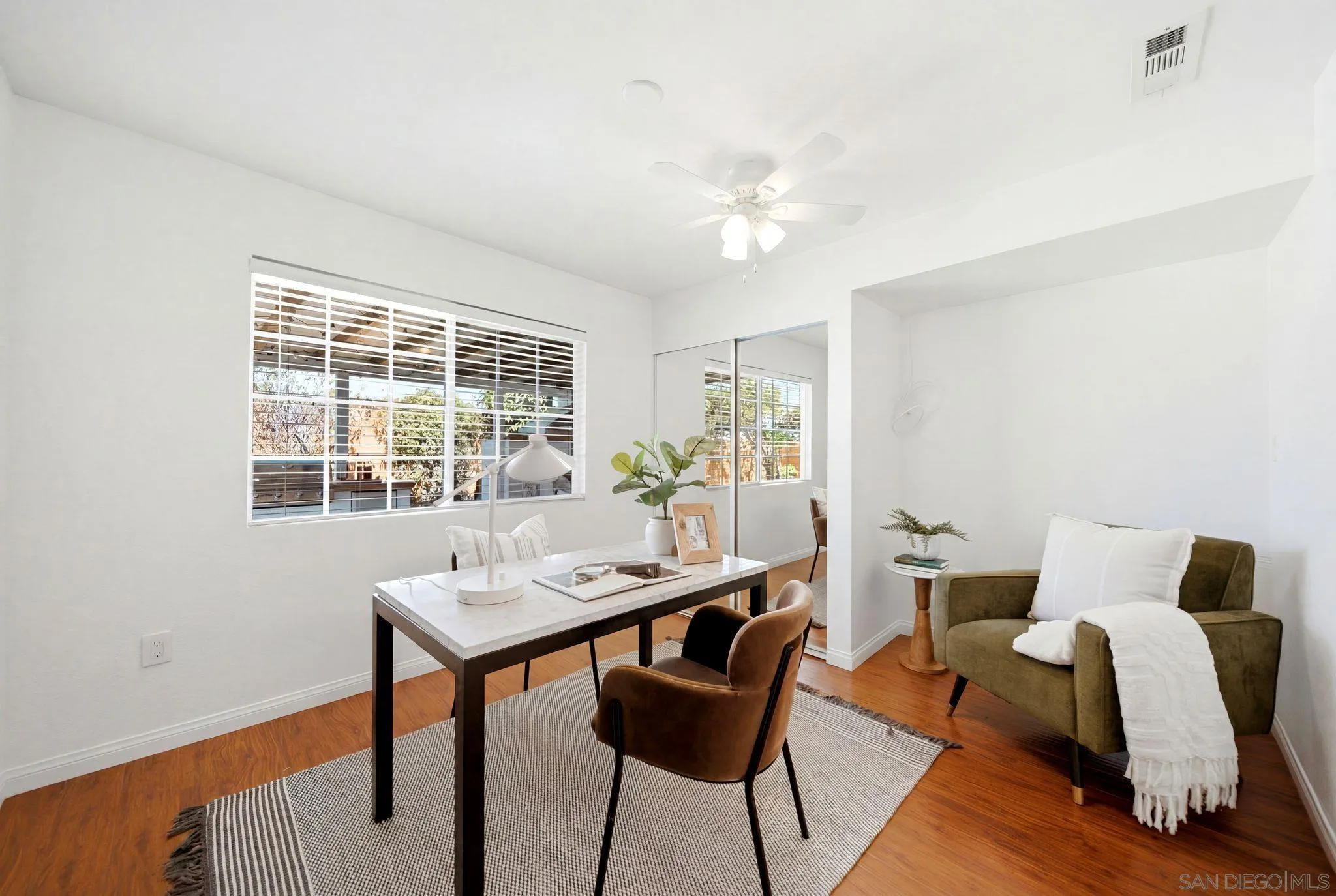 https://cdn.realtyfeed.com/cdn/127/260015807/c80437095d004028ed6dfdd1c5a67a7f.webp